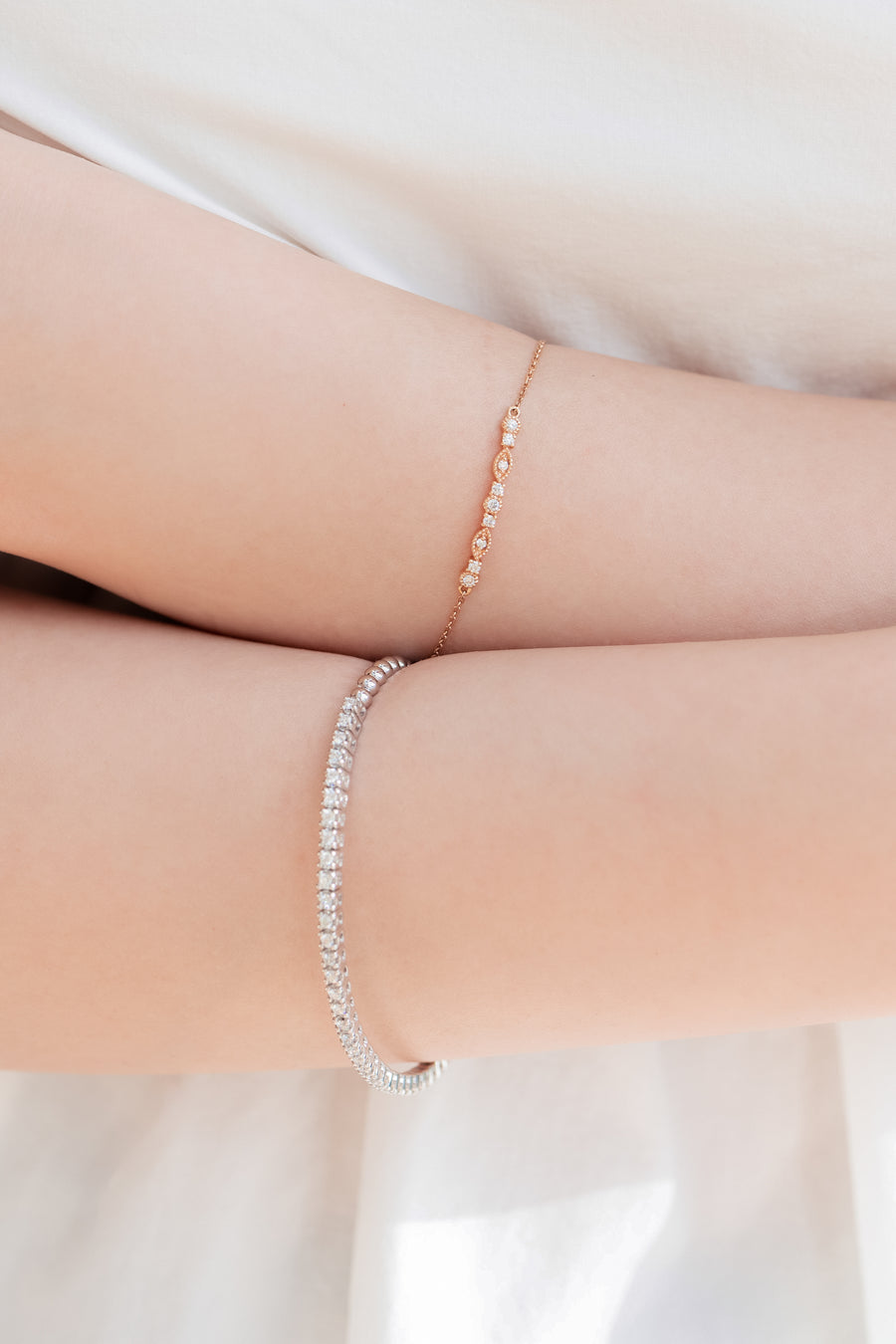 Marquise and round-shaped Diamond 18K Gold Bracelet