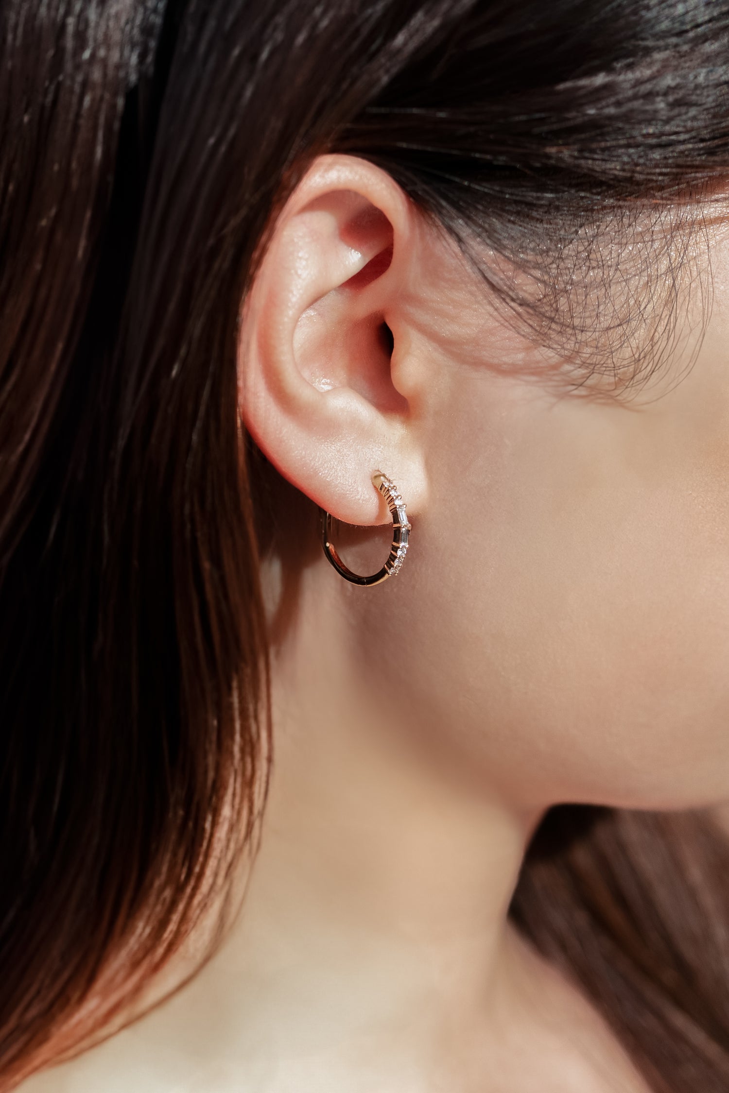 Comme la lumière du soleil éclatante Diamond 0.05+0.05ct 14/18K Gold Hoop Earrings
