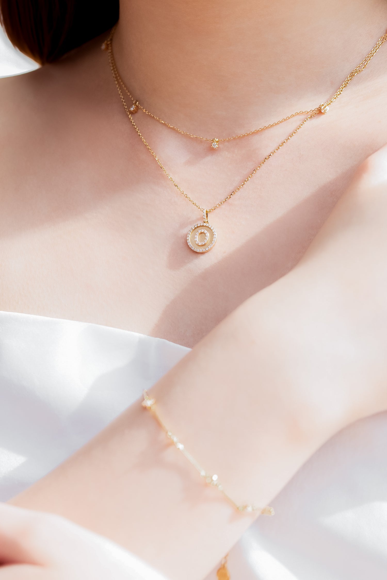 Garde-toi à L'esprit A-Z 18K Gold Natural Diamond 14/18K Gold Necklace