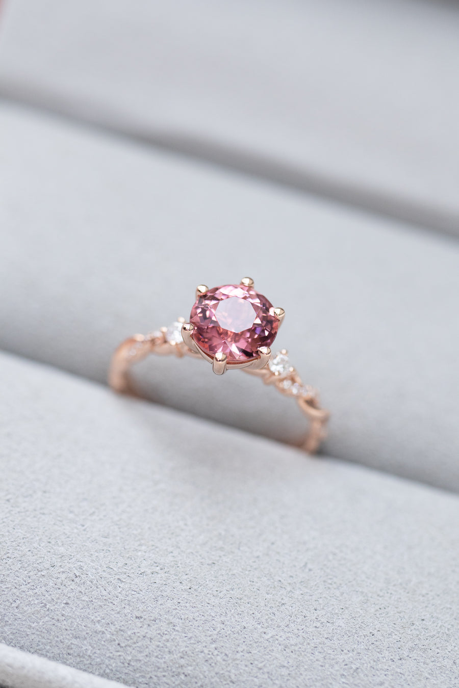 Crépuscule Tourmaline 1.28ct (With Certificate) & diamonds 18K Rose Gold Ring