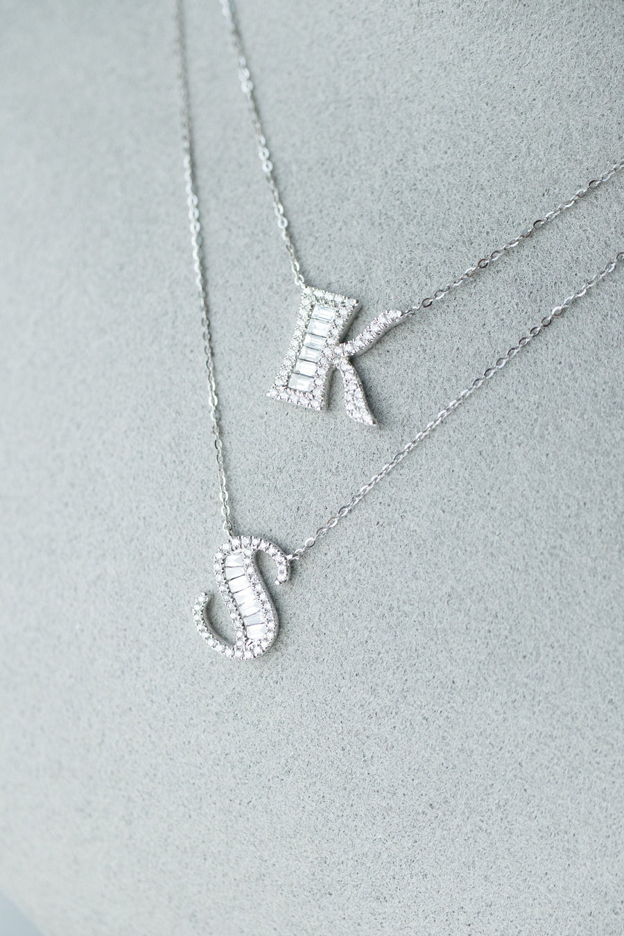 Stéréo A-Z initial 18K Gold Natural Diamond Necklace