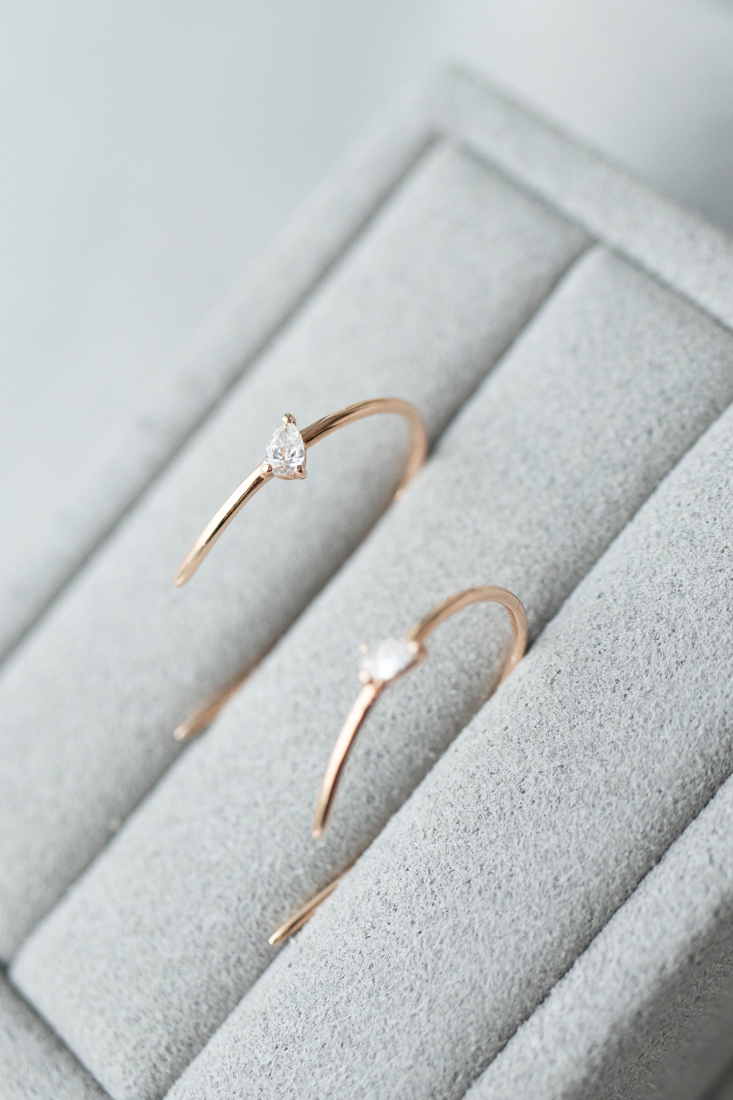 PREORDER - Tiny Pear Diamond 0.05+0.05ct 18K Gold Hoop Earrings