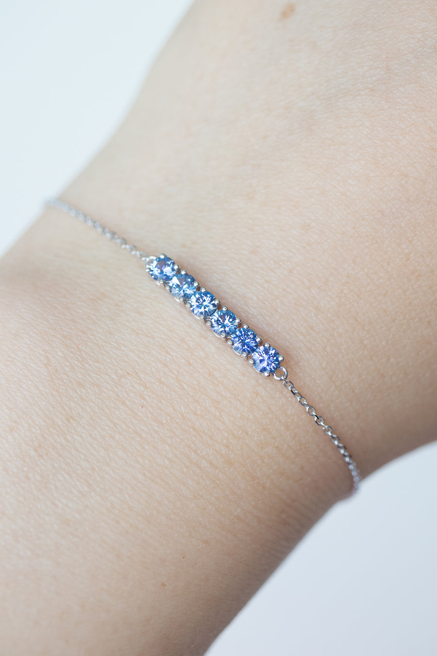 Némophile Sapphire total 0.70ct 18K Gold Bracelet