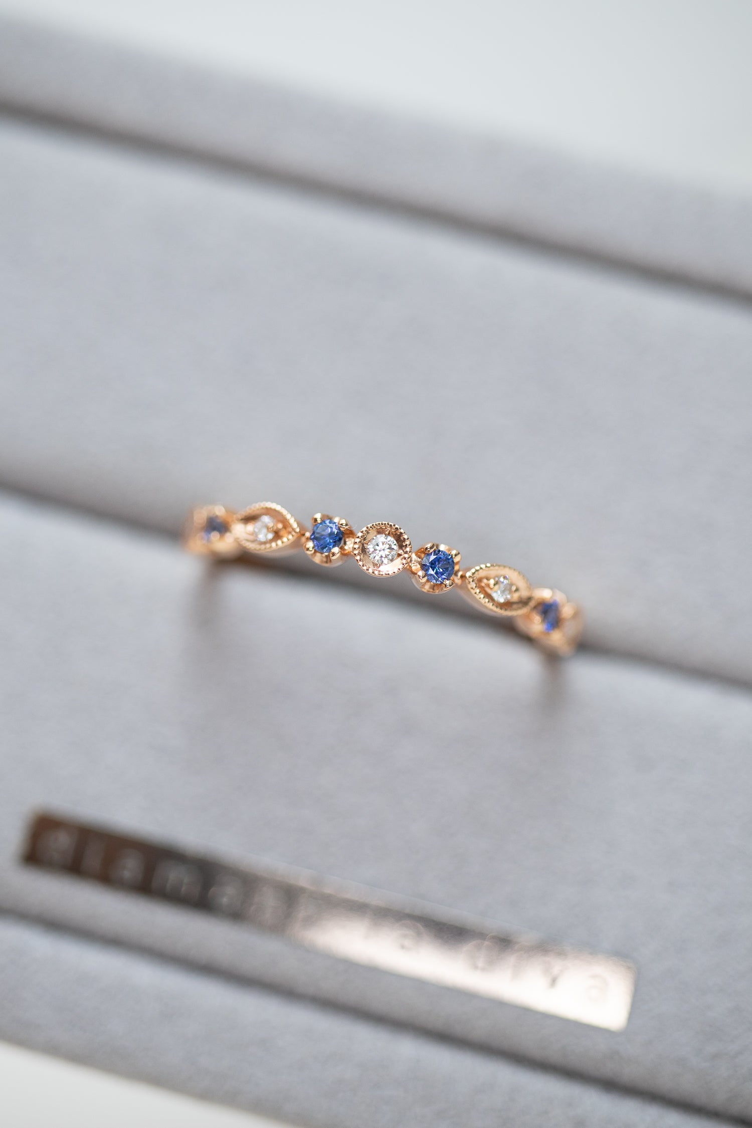 Sirène Sapphire & diamonds 18K Gold Ring