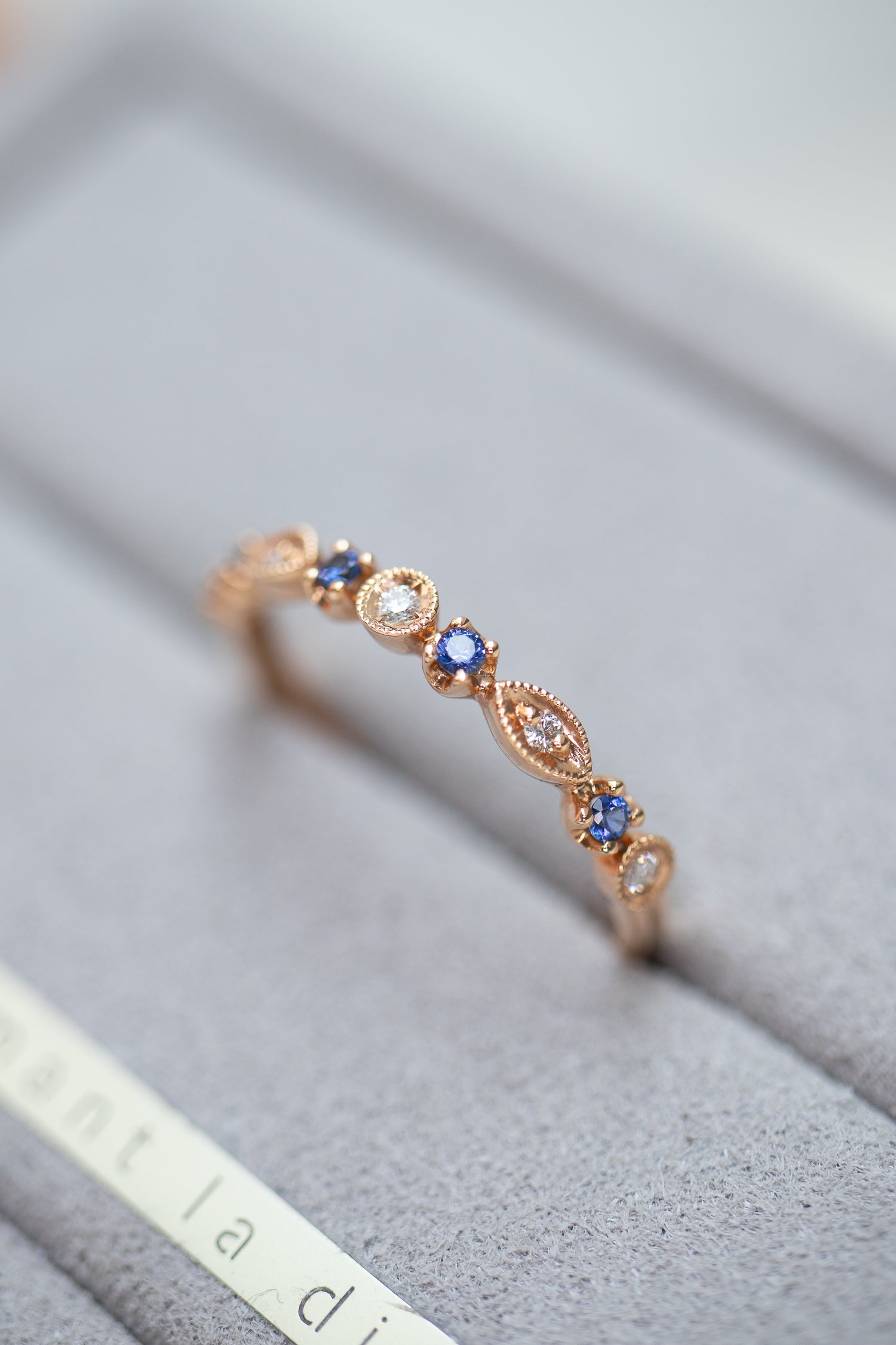 Sirène Sapphire & diamonds 18K Gold Ring