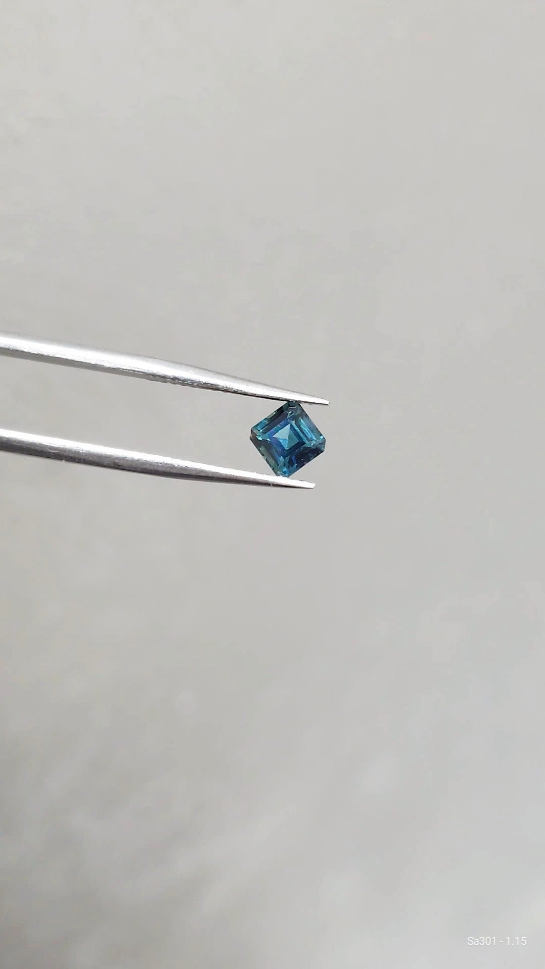 Loose Stone - Teal Blue Emerald Sapphire 1.15ct (With Certificate)