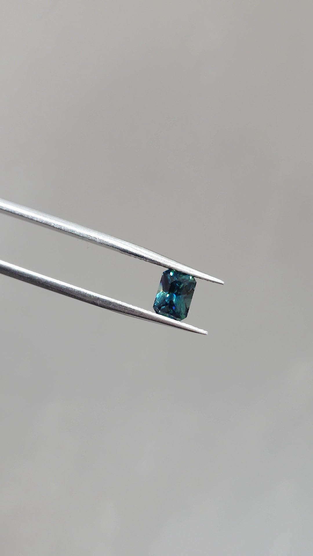 Loose Stone - Bluish Green Radiant Sapphire 1.78ct (With Certificate)