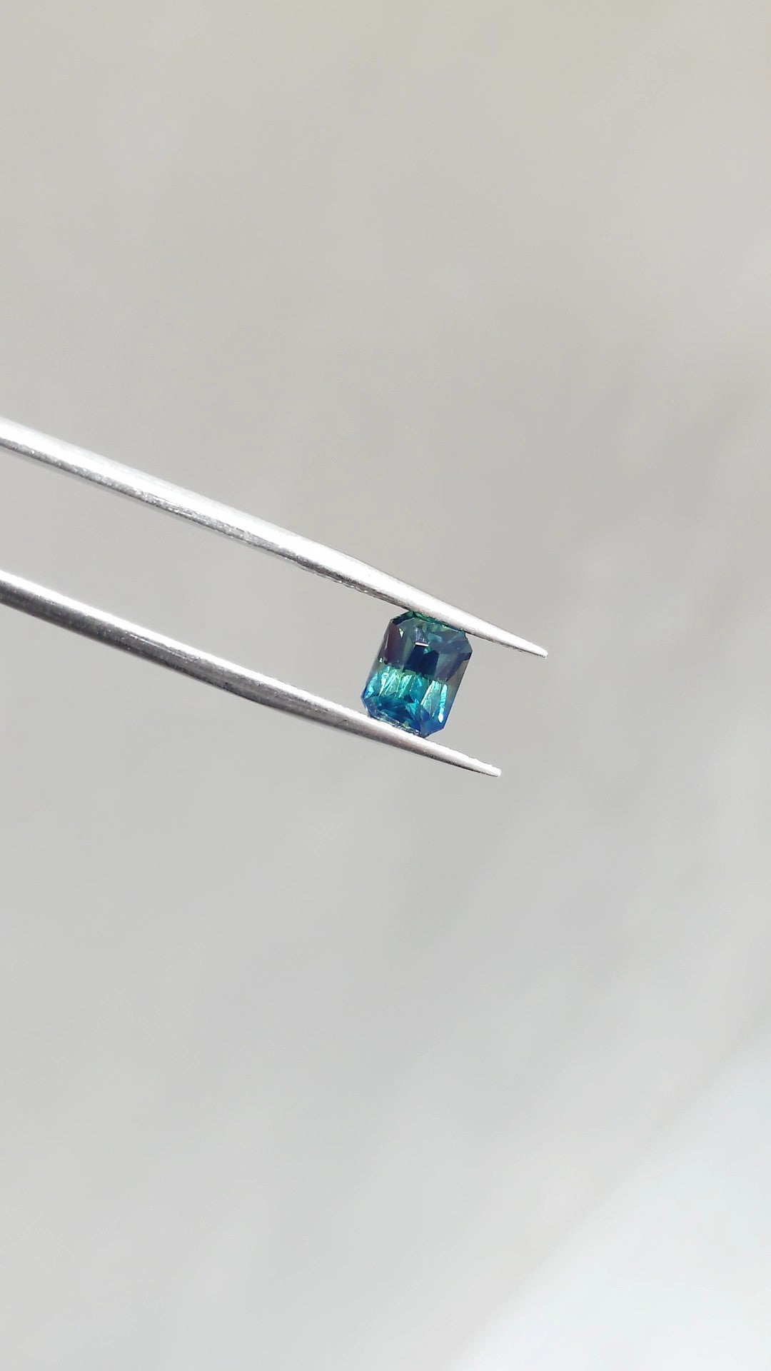 Loose Stone - Teal Blue Radiant Sapphire 2.11ct (With Certificate)
