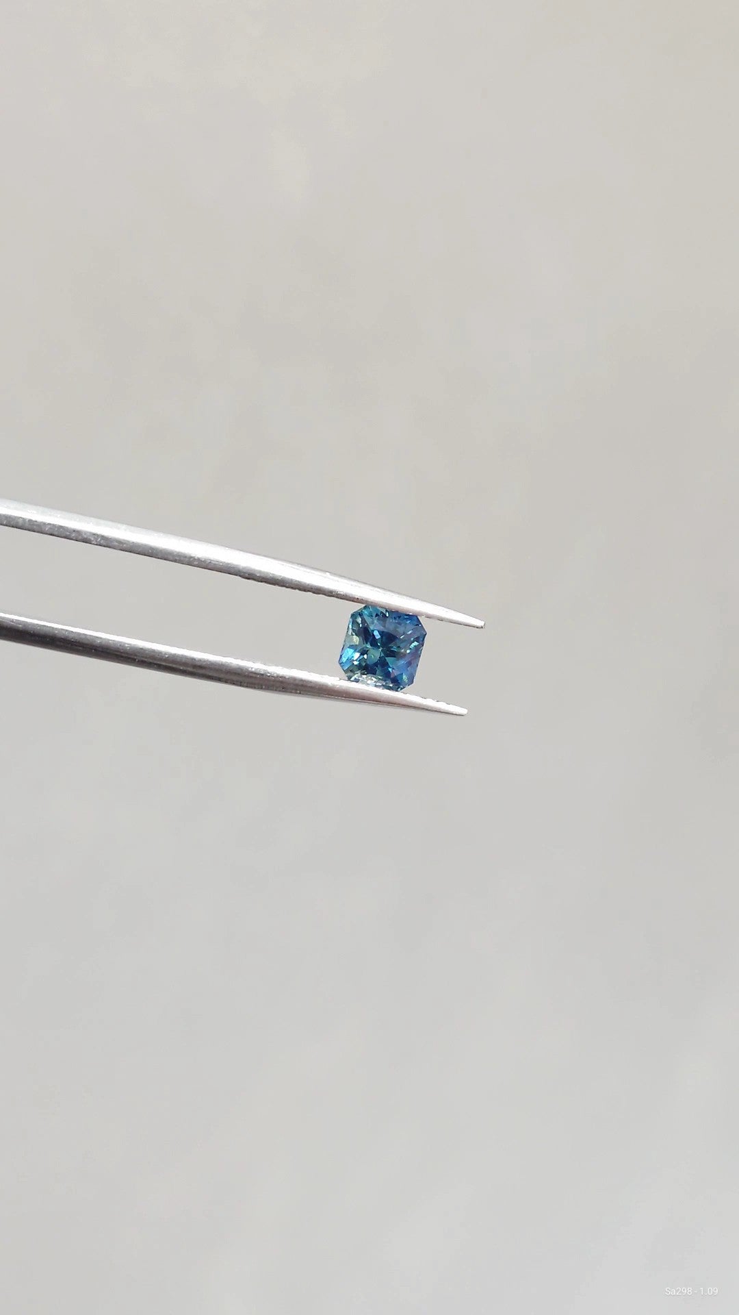 Loose Stone - Teal Blue Radiant Sapphire 1.09ct (With Certificate)
