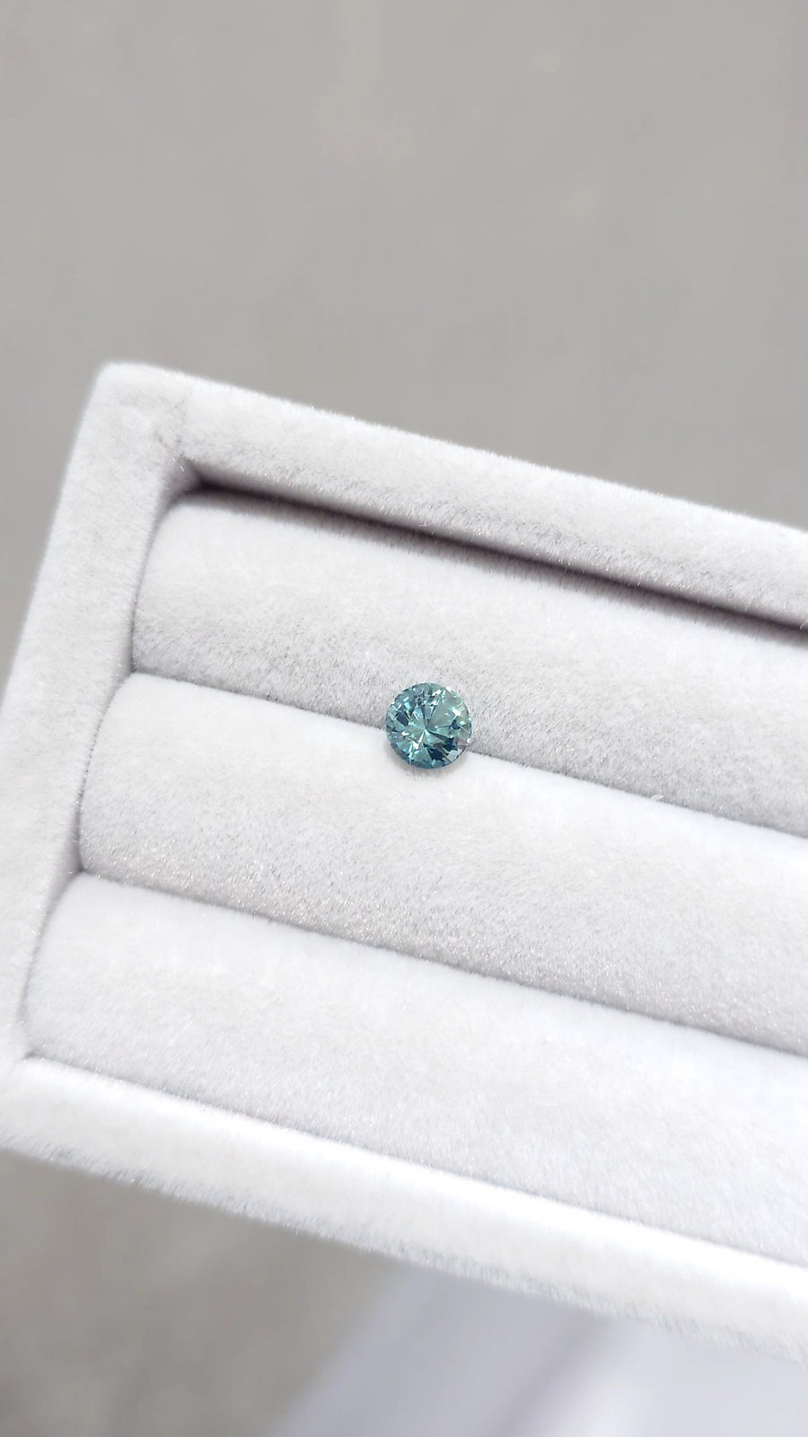 Loose Stone - Teal Green Round Sapphire 1.07ct (With Certificate)