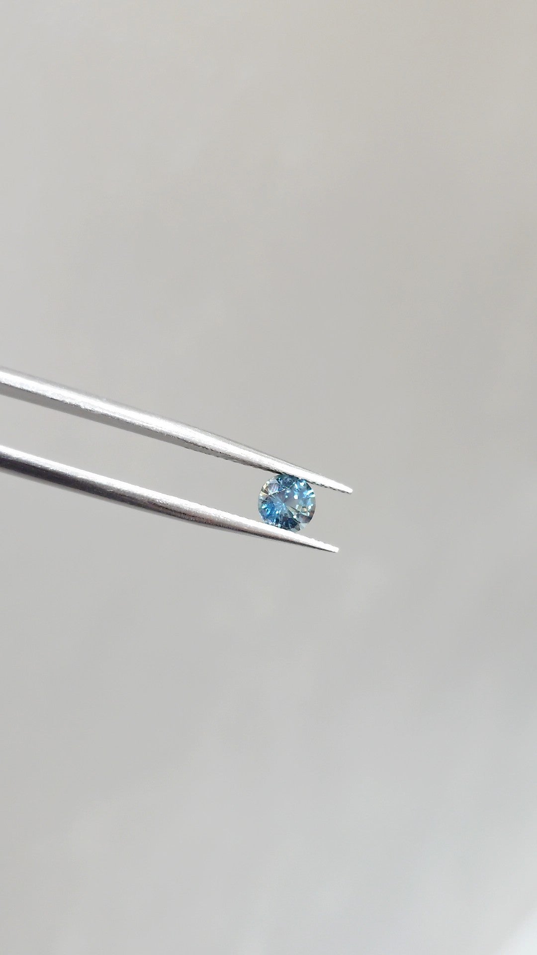 Loose Stone - Teal Greenish Blue Round Sapphire 0.84ct (With Certificate)