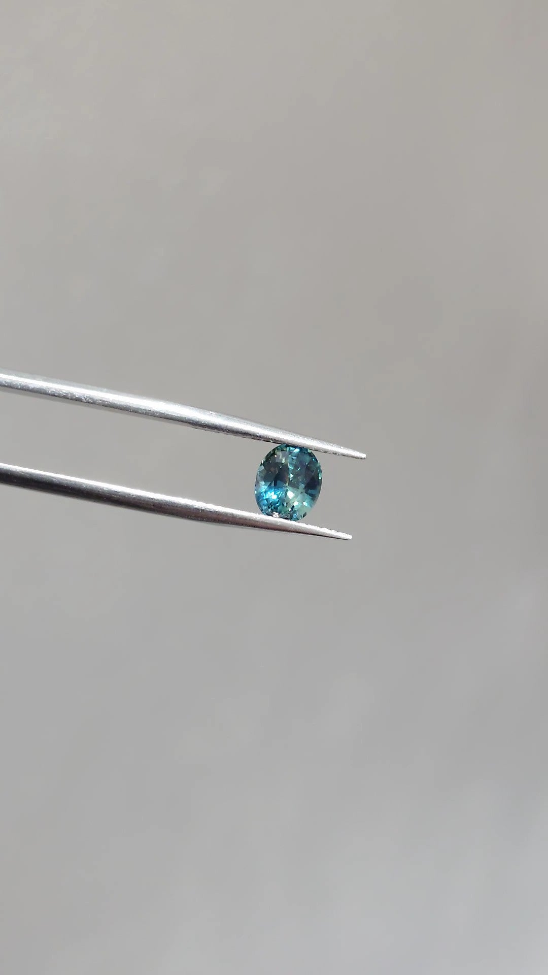 Loose Stone - Teal Oval Sapphire 1.64ct (With Certificate)