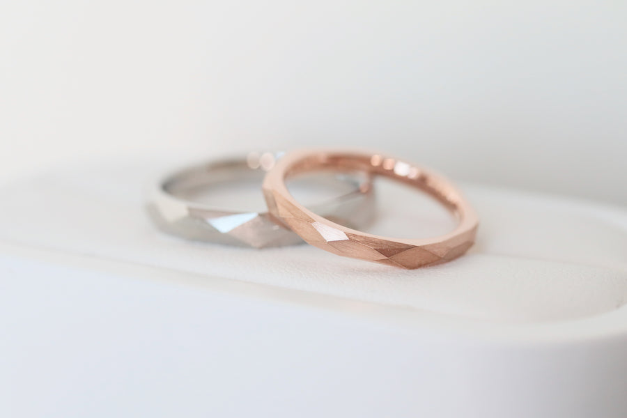 Une vie heureuse 14/18K/PT Gold Wedding Band