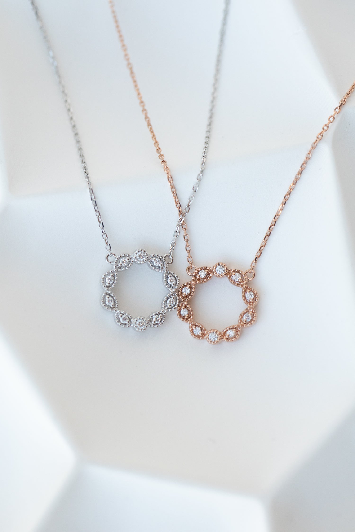 Elegant Natural White Diamond 14/18K Gold Necklace