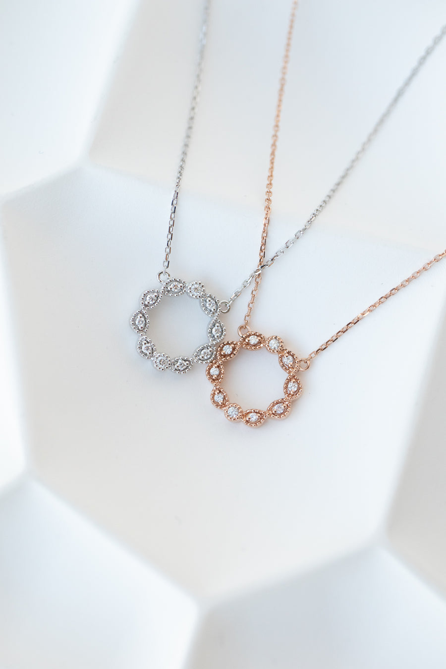 Elegant Natural White Diamond 14/18K Gold Necklace