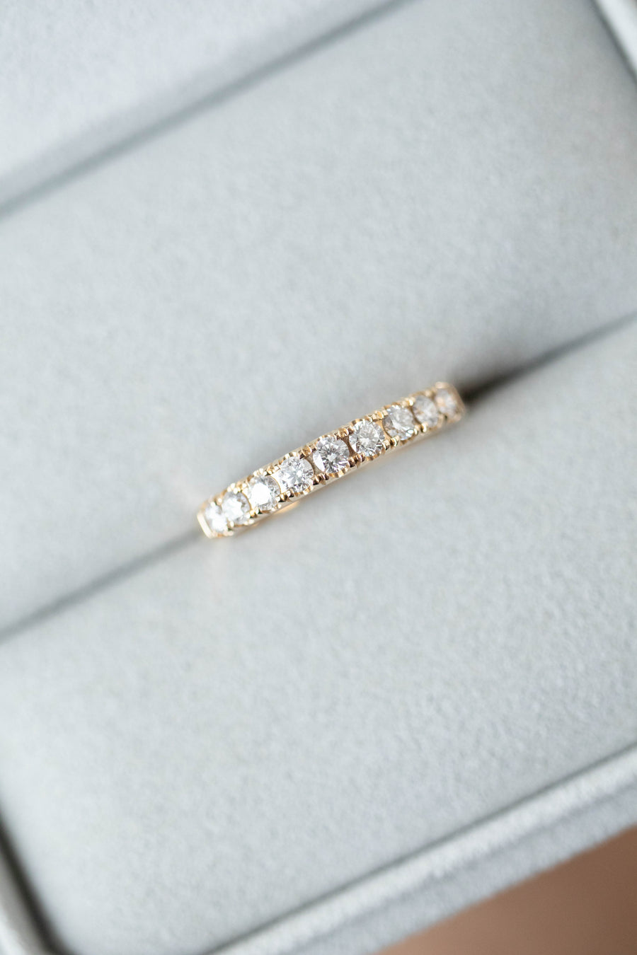 Castle Set Diamond 14/18K Gold Wedding Rings