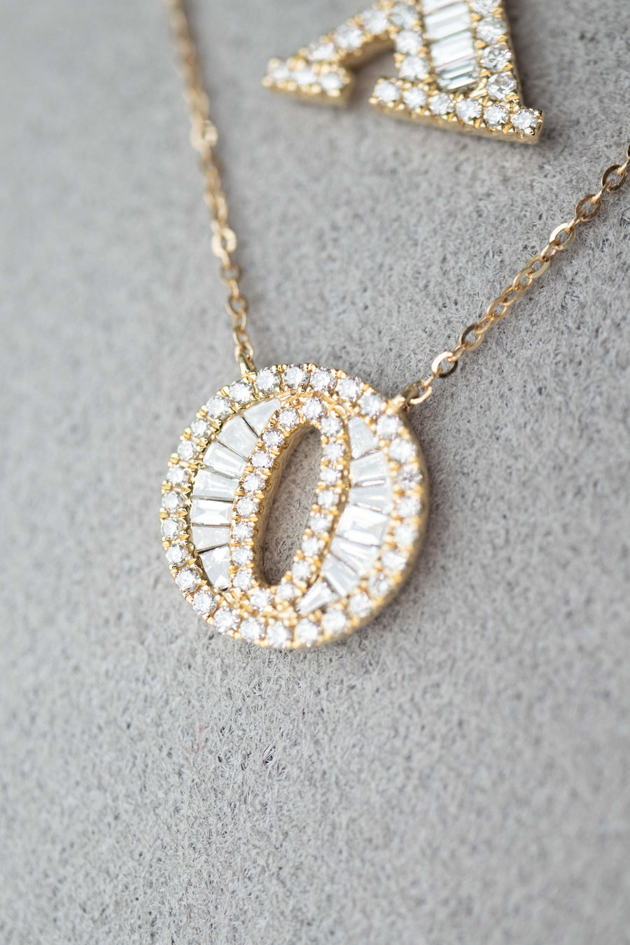 Stéréo A-Z initial 18K Gold Natural Diamond 14/18K Gold Necklace