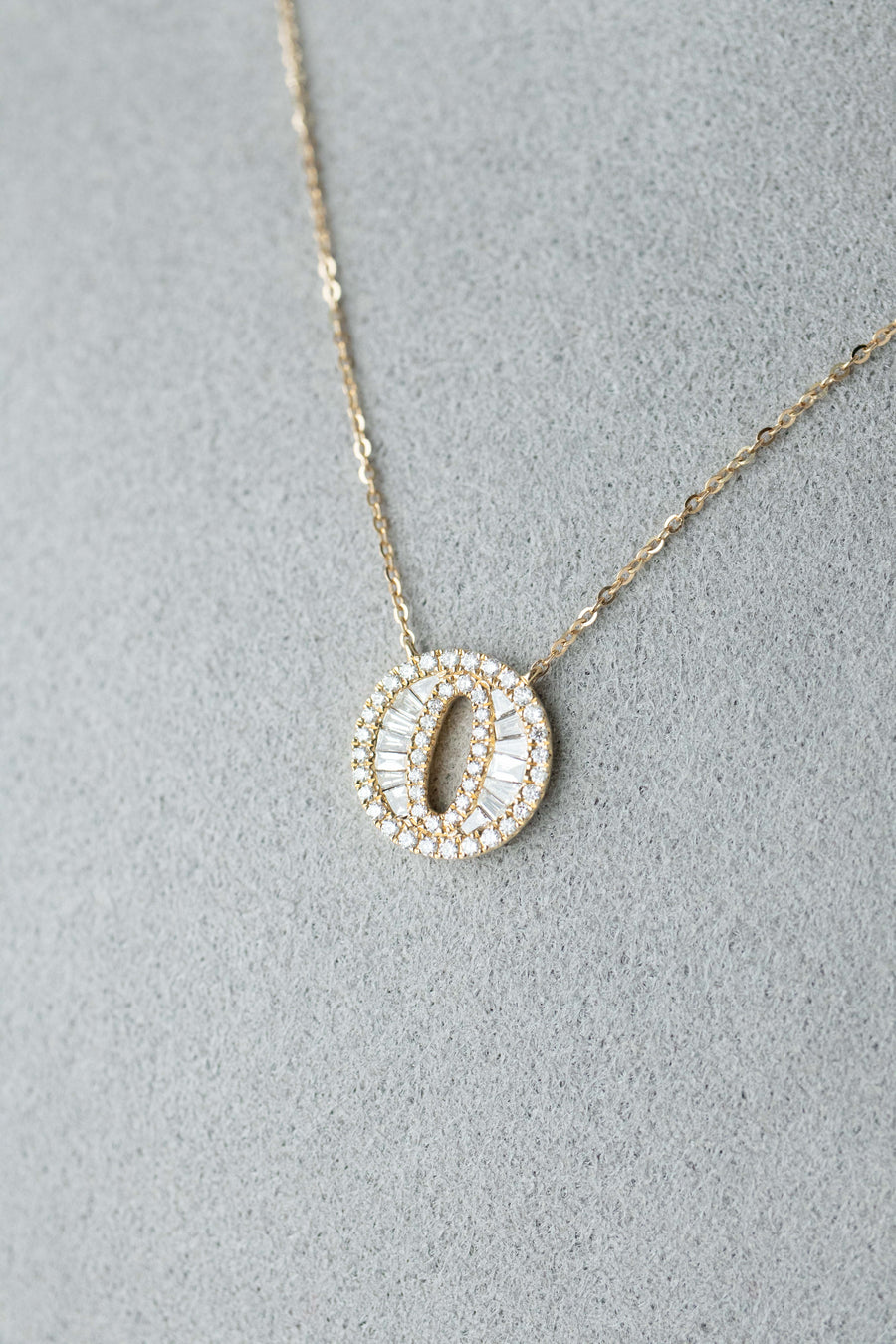 Stéréo A-Z initial 18K Gold Natural Diamond 14/18K Gold Necklace