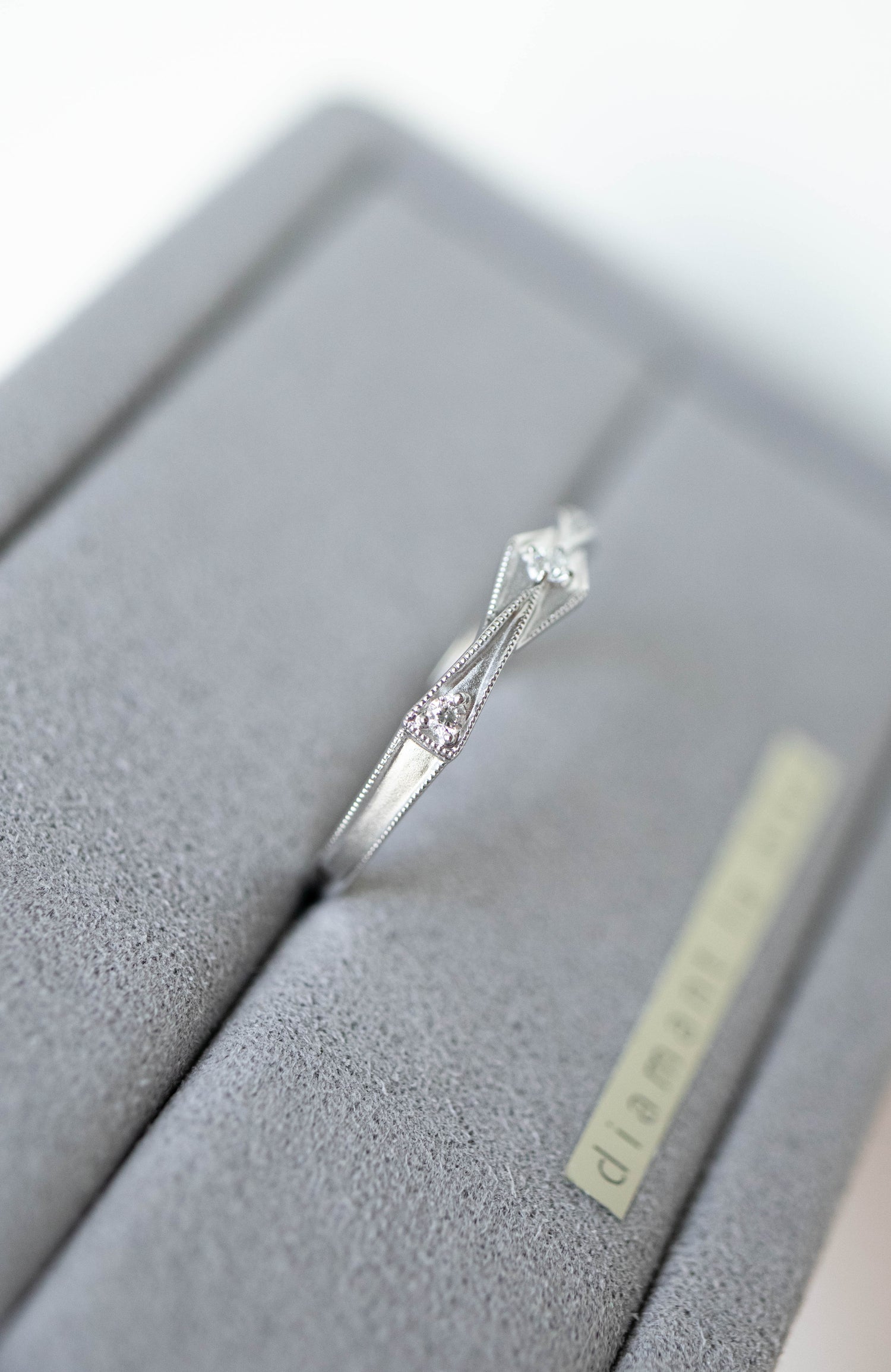 Trilogy Round diamond 14/ 18K Gold Ring