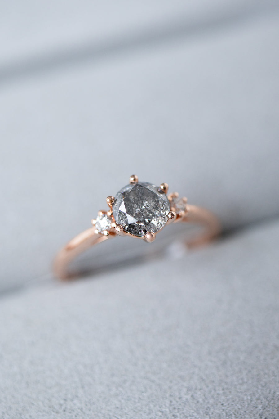 0.79ct Naine Noire Salt & Pepper Diamond & white diamond 18K Rose Gold Ring