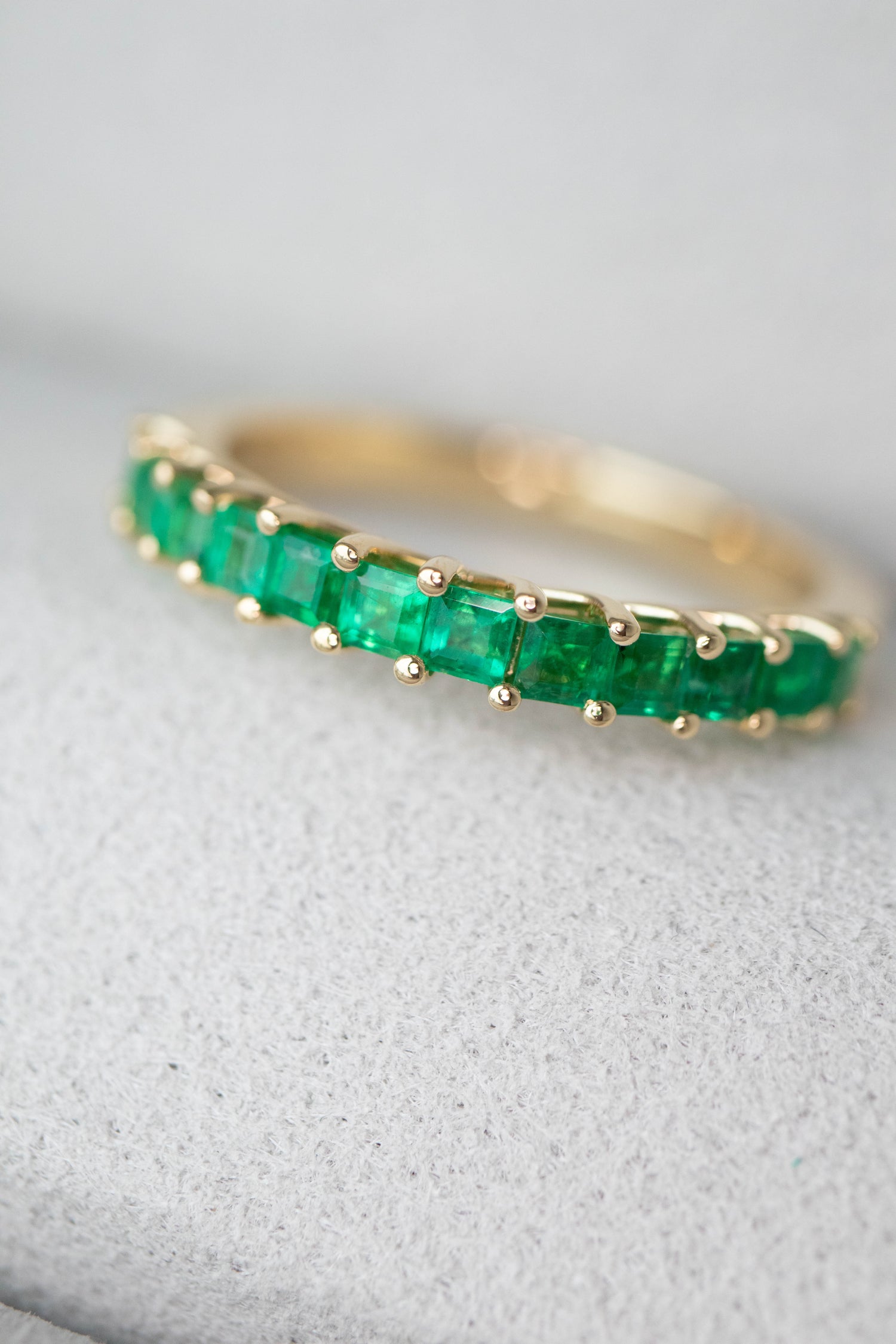 Total 0.70ct Verdure Emerald 18K Yellow Gold Half Eternity Ring