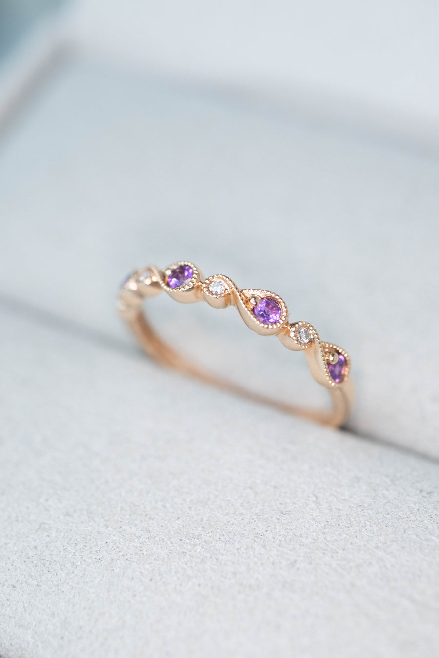 Flowing Round Amethyst & Diamond 14/18K Gold Ring