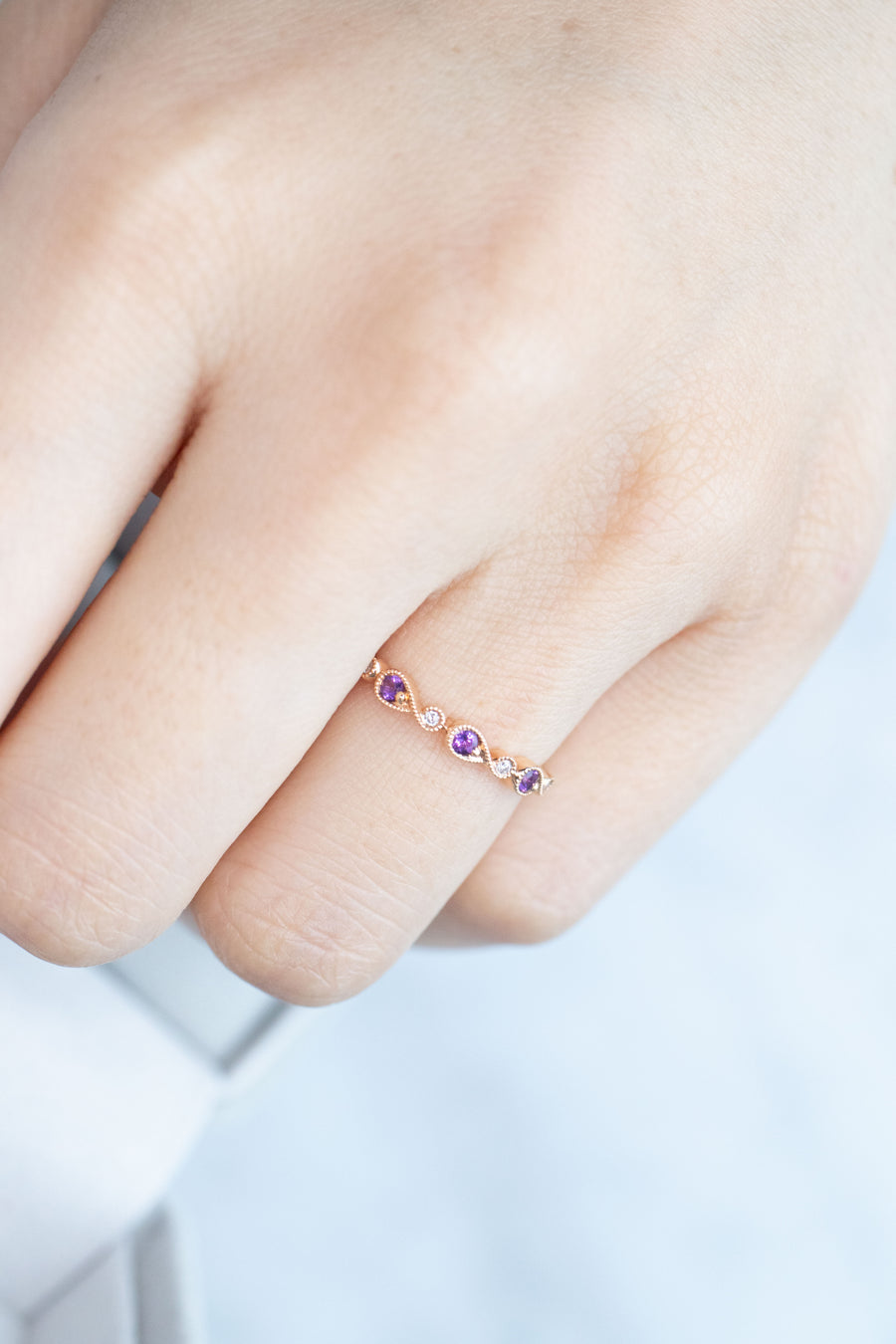 Flowing Round Amethyst & Diamond 14/18K Gold Ring