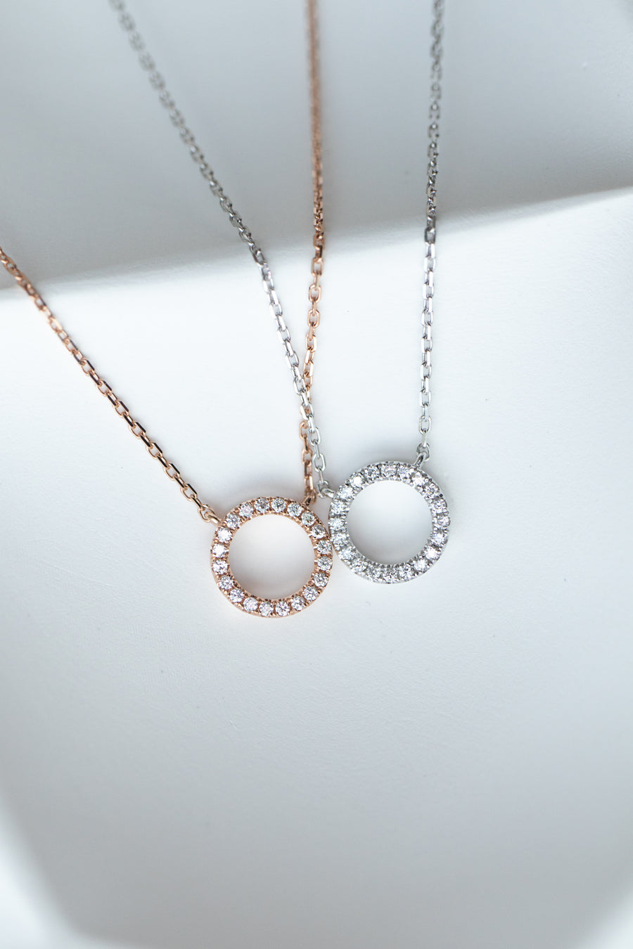 Diamant Tiny O Top Quality Diamond 14/18K Gold Necklace