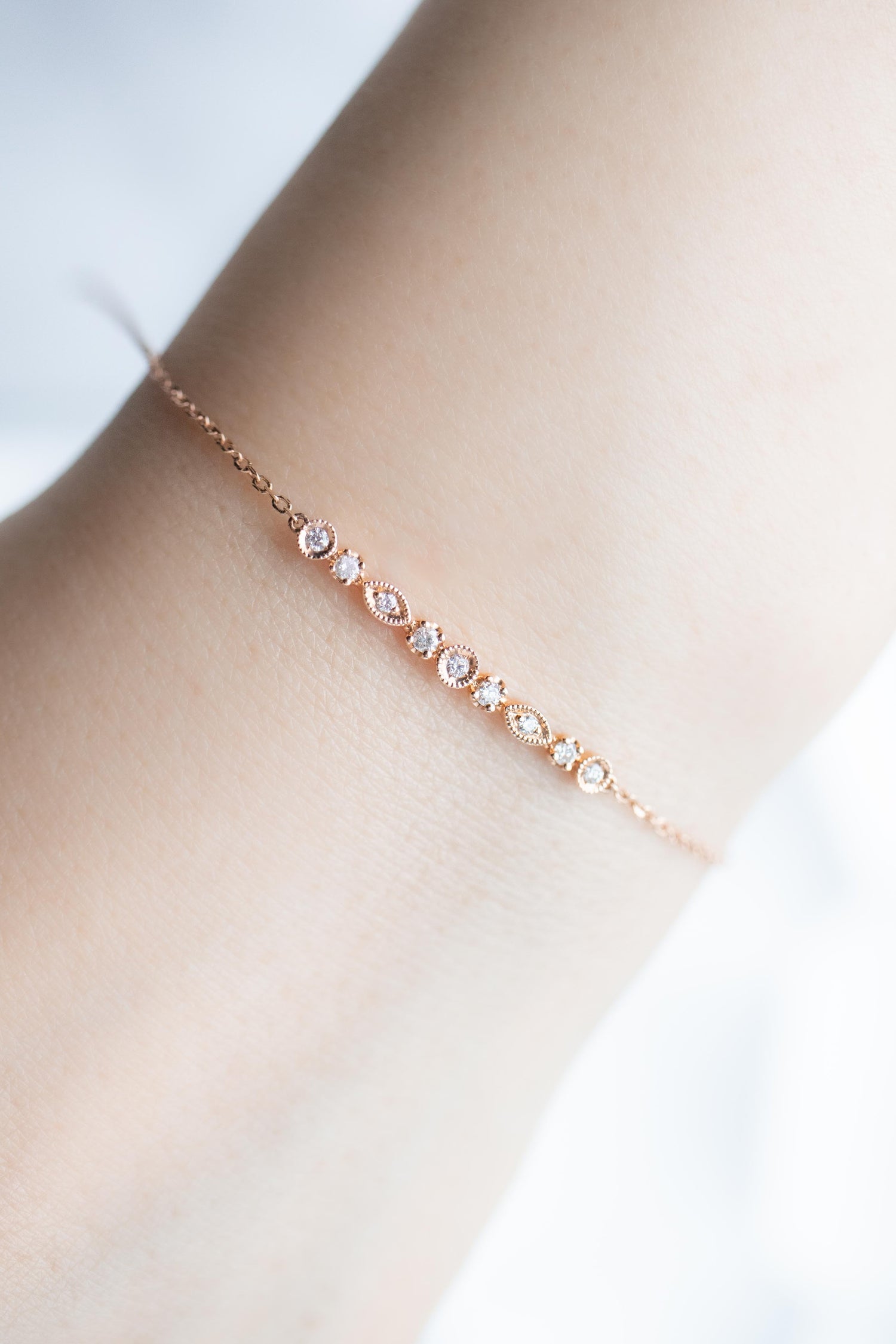PREORDER - Marquise and round-shaped Diamonds 14/ 18K Gold Bracelet