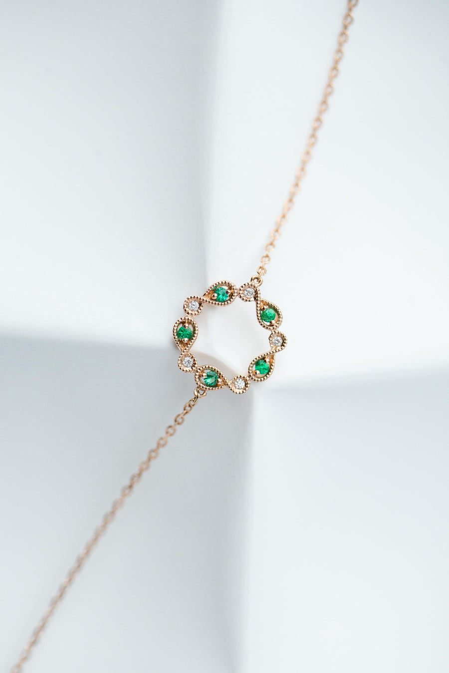 Flowing Round Milgrain Emerald & Diamond 18K Gold Bracelet