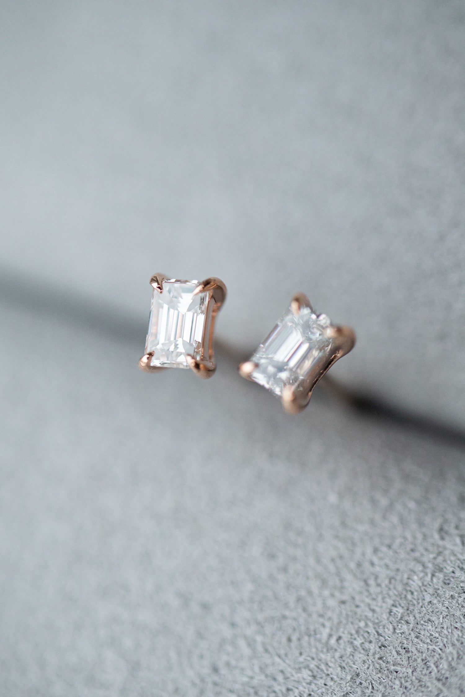 Émeraude Diamond 0.15+0.15ct 18K Gold Stud Earrings