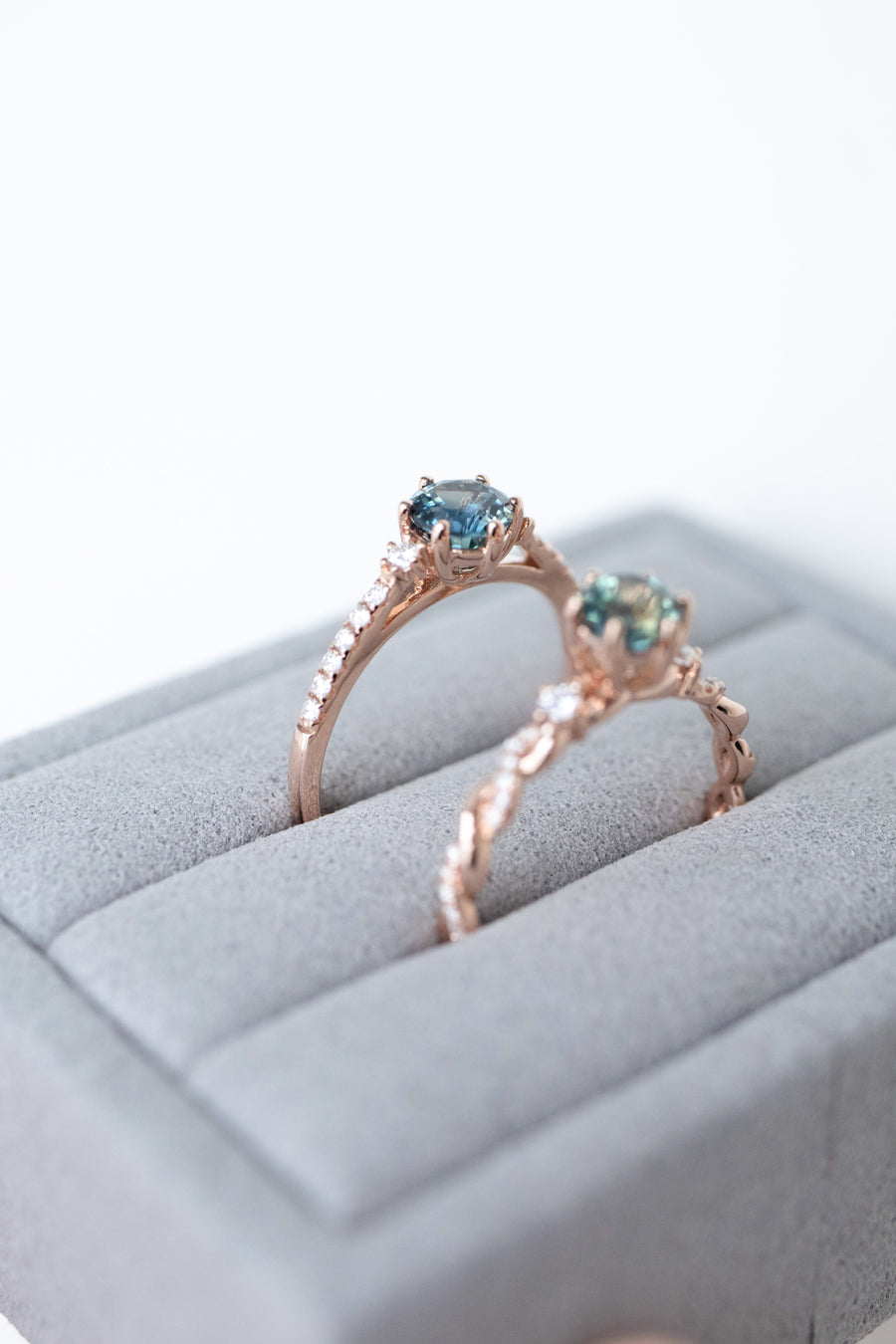 PREORDER - Origine Teal Sapphire ~0.70ct (with Certificate) & diamonds 18K Gold Engagement Ring