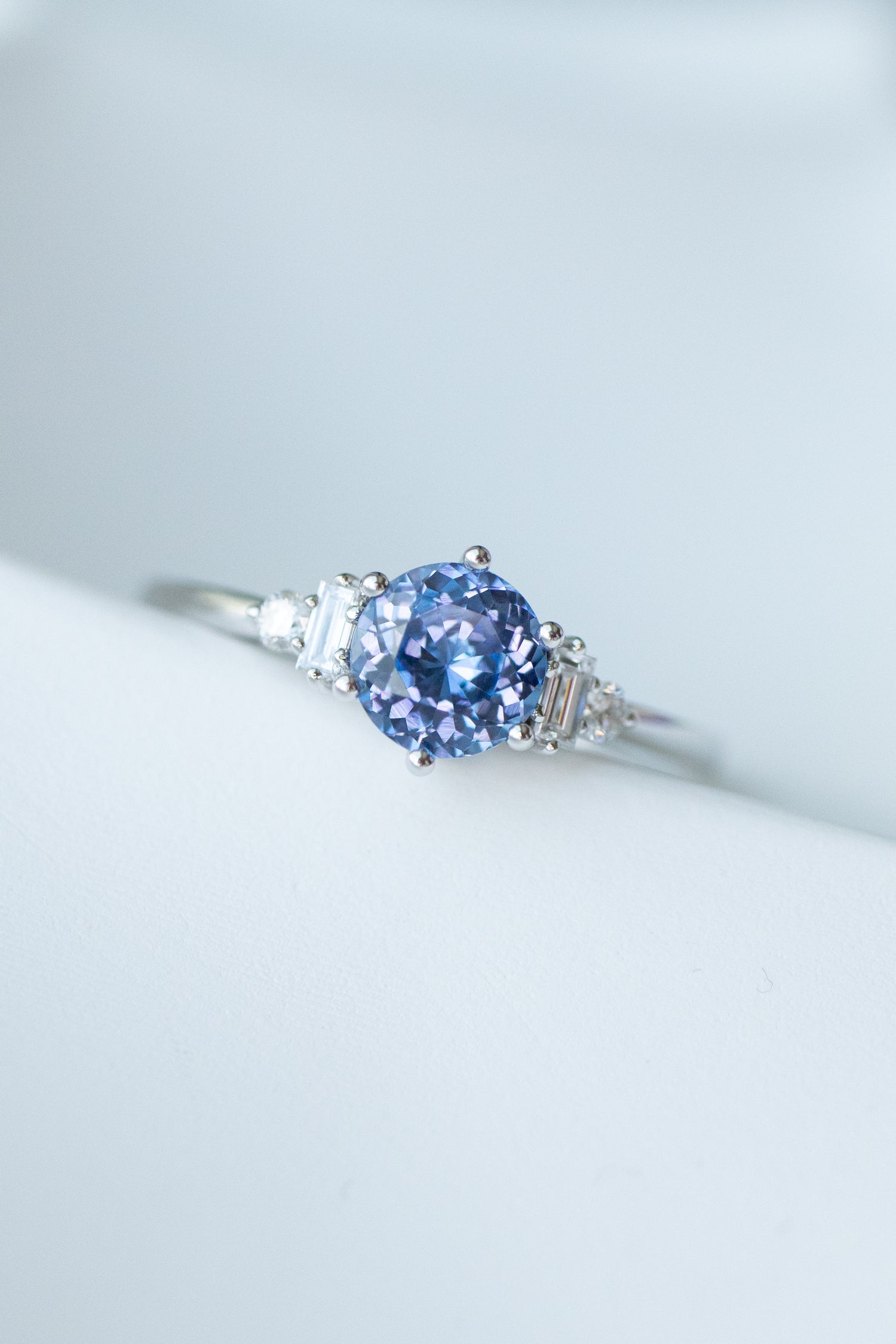 0.76ct Lavender Blue Sapphire (Unheated with Certificate) & diamonds 18K White Gold Engagement Ring