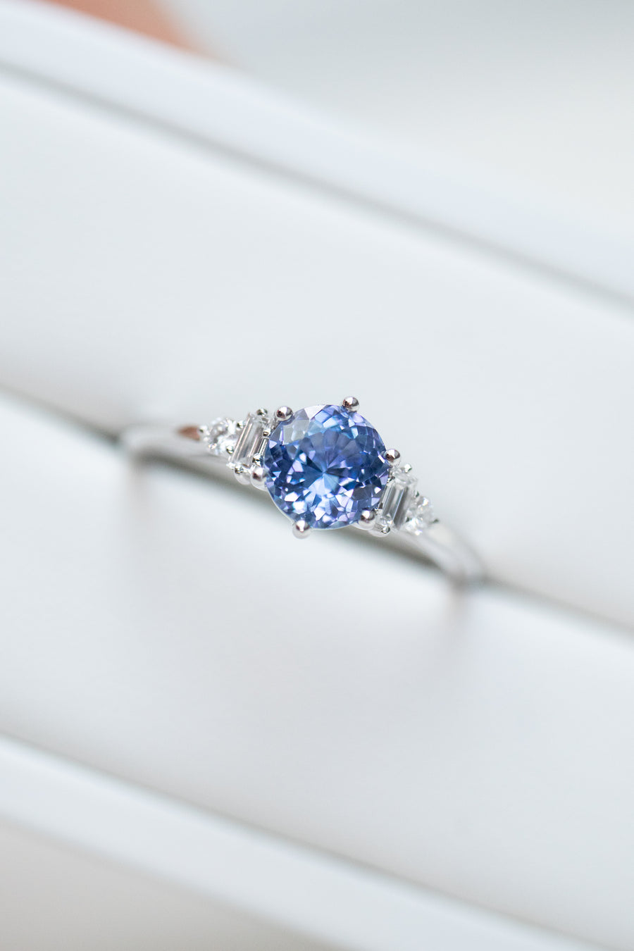 0.76ct Lavender Blue Sapphire (Unheated with cert) & Total 0.10ct Diamonds 18K White Gold Ring
