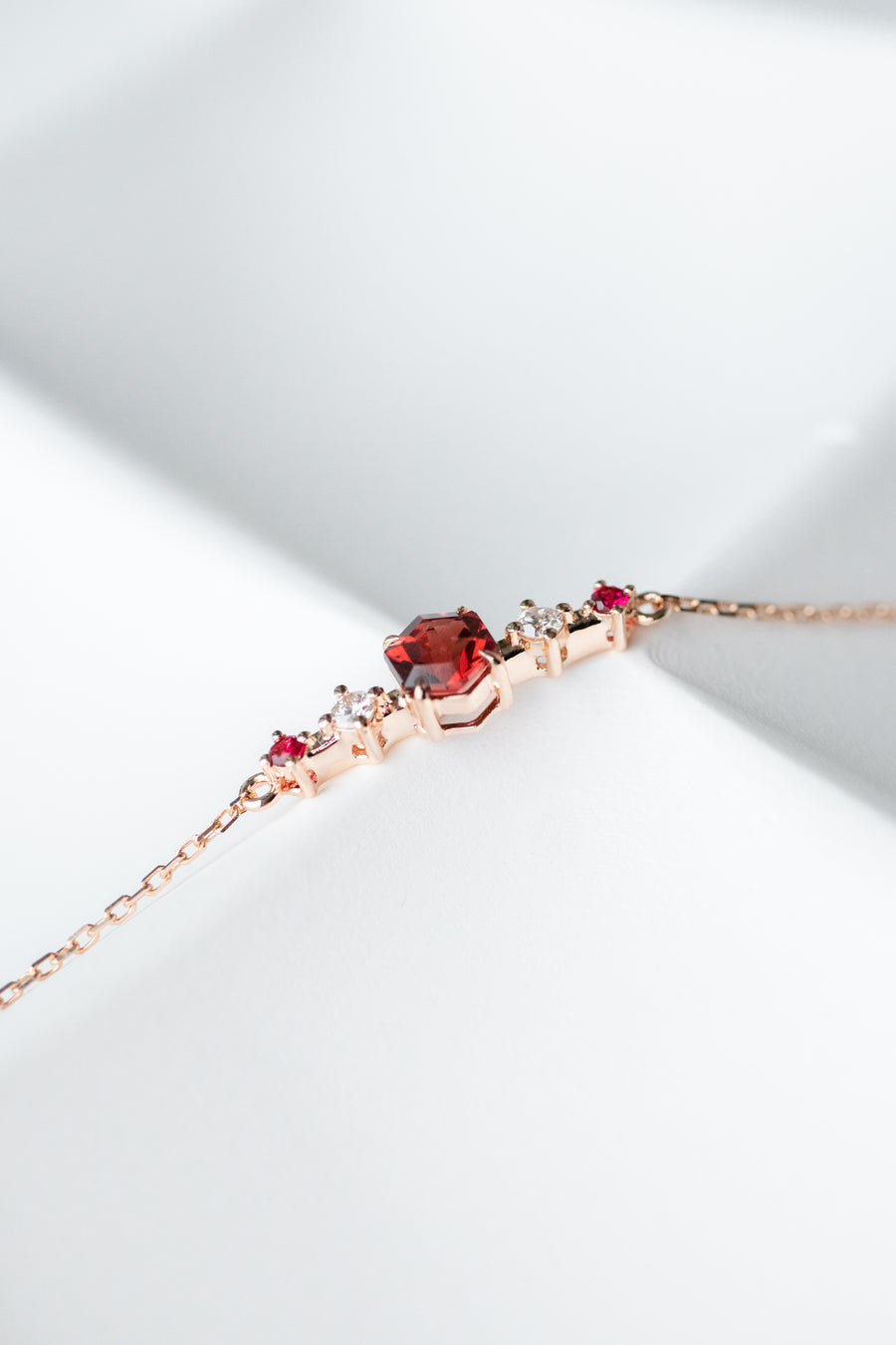 Signature Hexagon 0.51carat Garnet & diamond 14/18K Rose Gold Bracelet