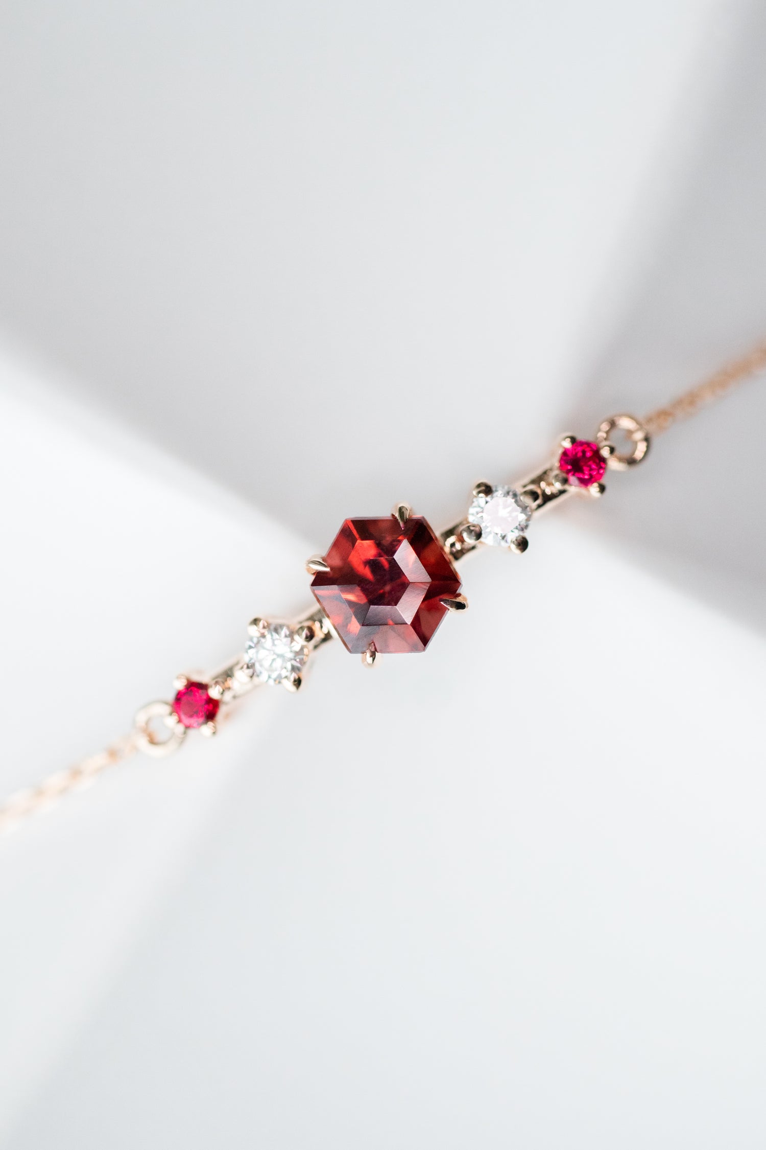 Signature Hexagon Garnet 0.45-0.50carat  & diamonds 14/18K Rose Gold Bracelet