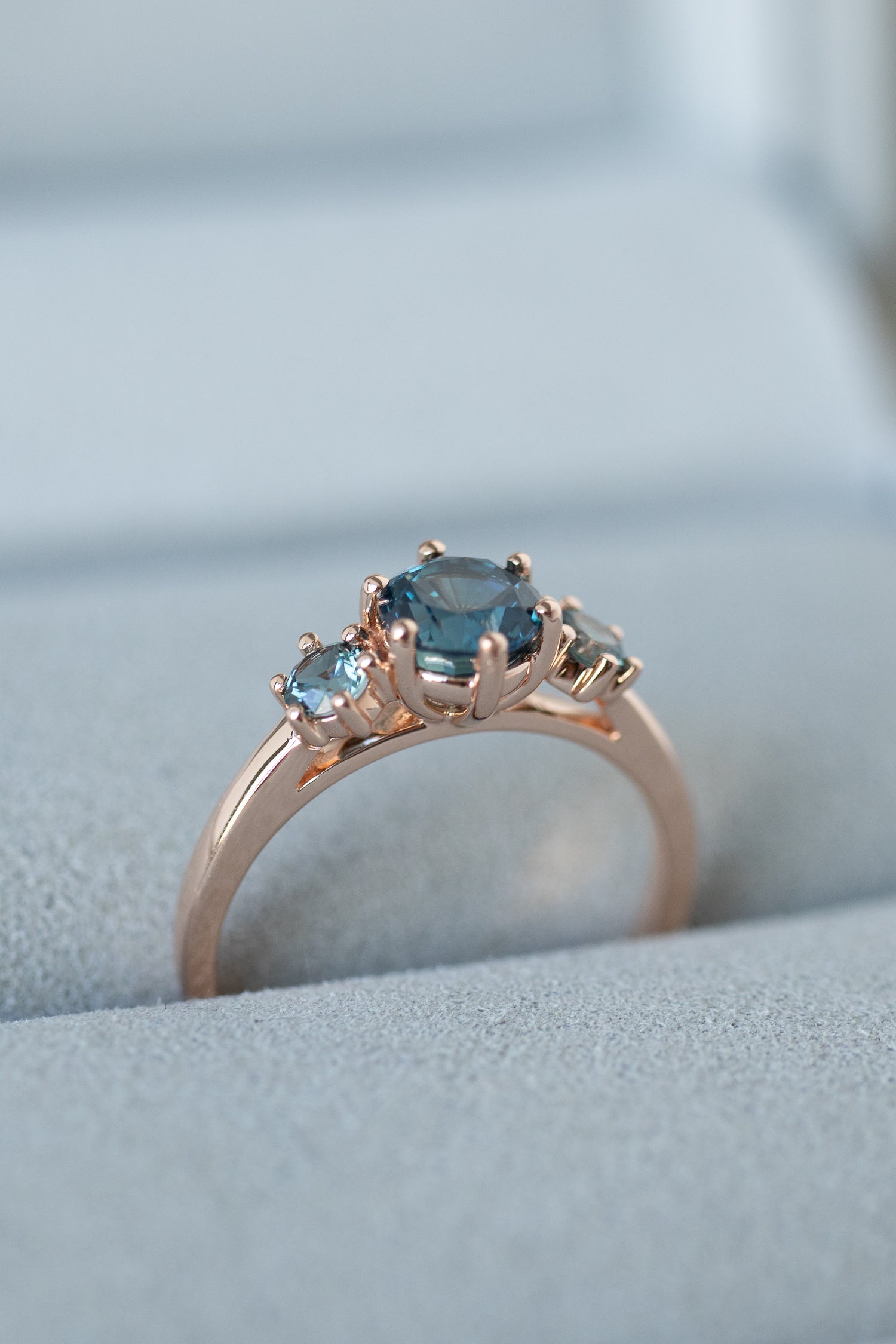 Ocean Whisper Teal Sapphire 1.09ct (Unheated with Certificate) 18K Rose Gold Engagement Ring