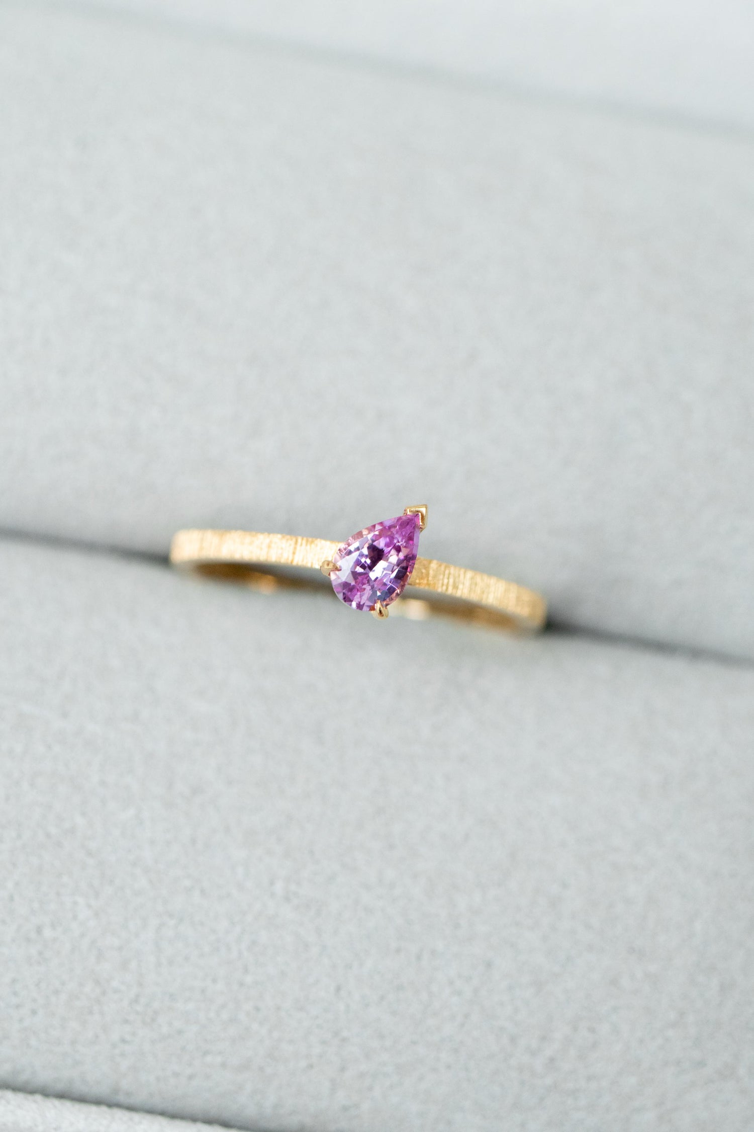 Poire Rose Sapphire ~0.30ct 18K Gold Handcrafted Ring
