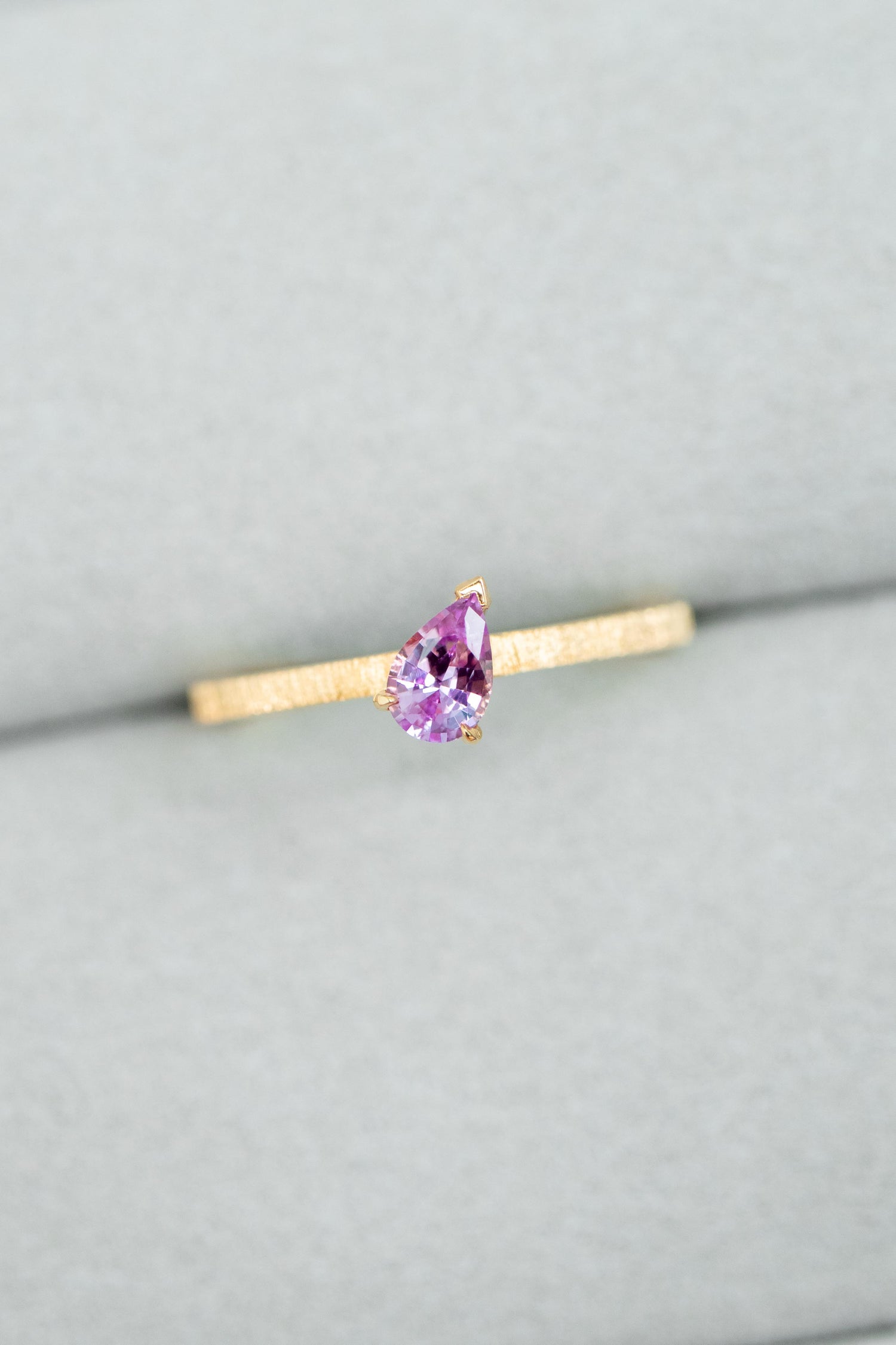 Poire Rose Sapphire ~0.30ct 18K Gold Handcrafted Ring