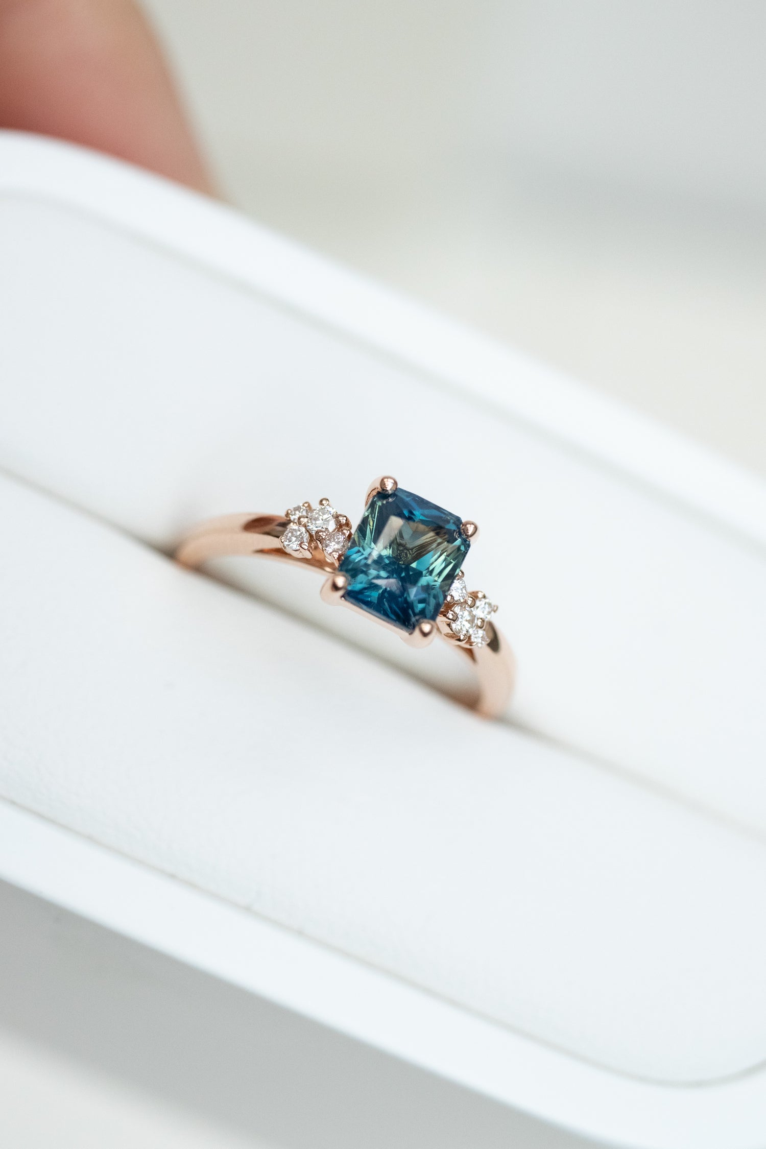 1.51ct Radiant Teal Sapphire (Unheated with Certificate) & diamonds 18K Rose Gold Ring