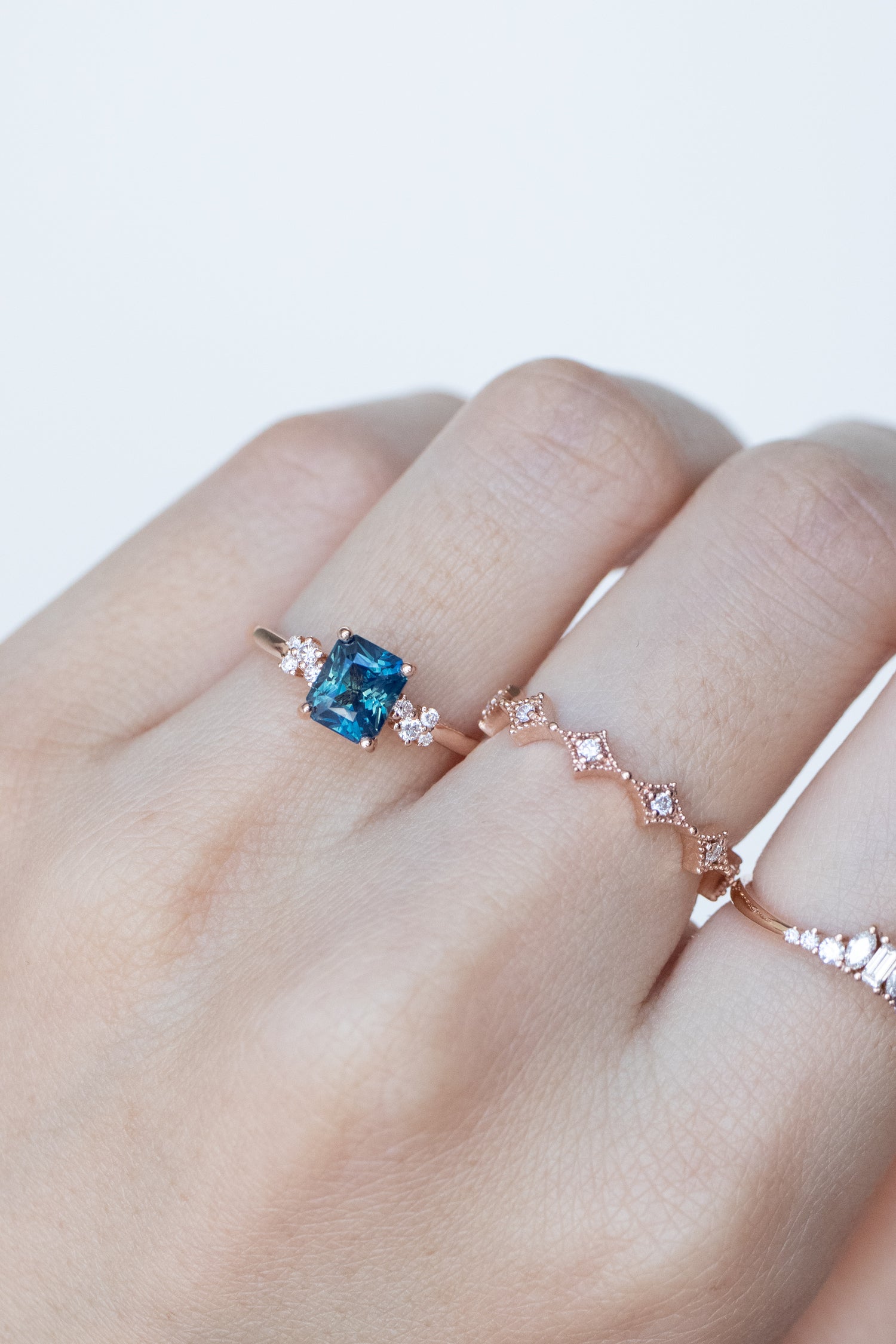 1.51ct Radiant Teal Sapphire (Unheated with Certificate) & diamonds 18K Rose Gold Ring