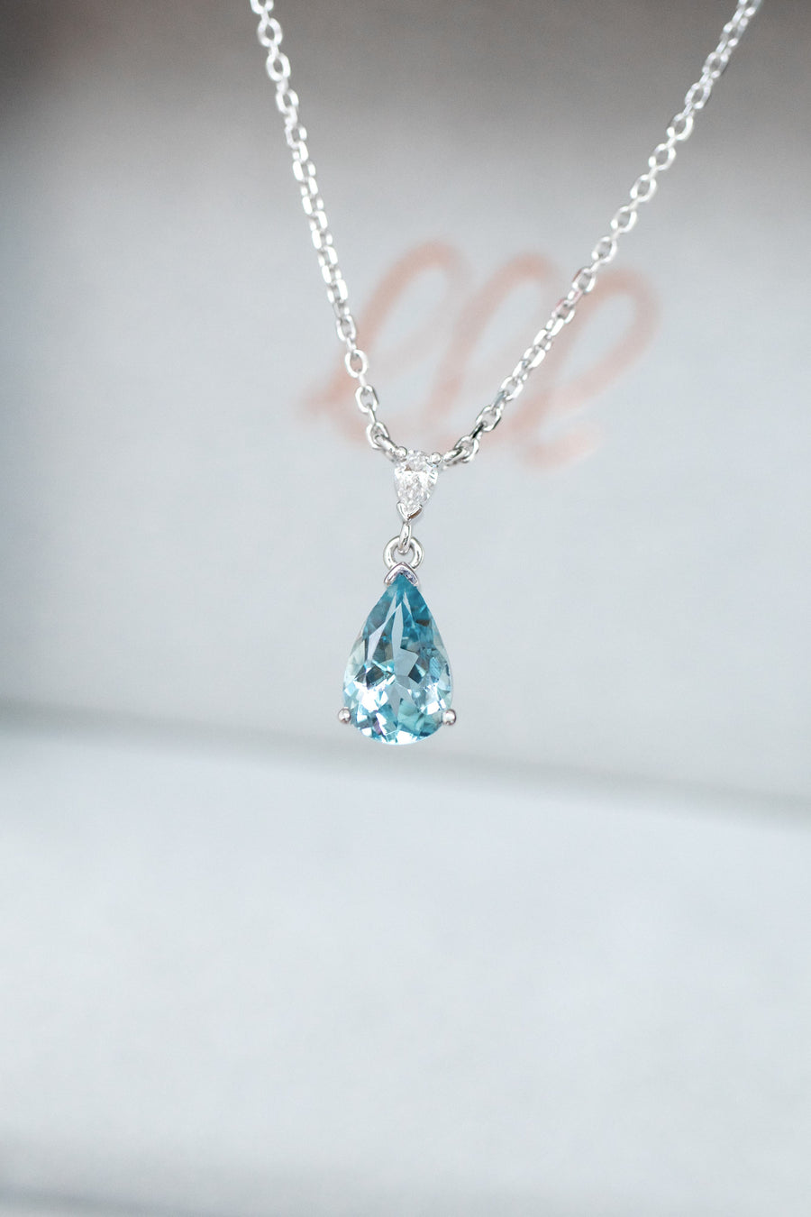 Elegant Pear Shape 0.77carat Unheated Aquamarine & Diamond 18K White Gold Necklace