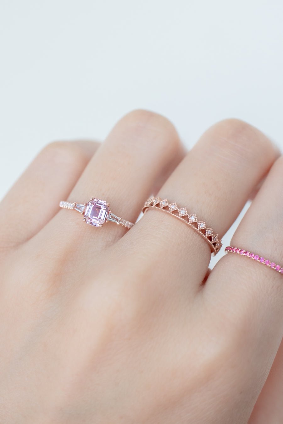 Bonbnon rose 0.86ct Spinel with sapphire & diamond 18K Rose Gold Ring