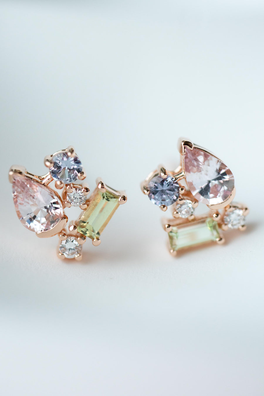 Petit coin de feu chaleureux total 1.10ct Sapphire & diamond 18K Rose Gold Stud Earrings