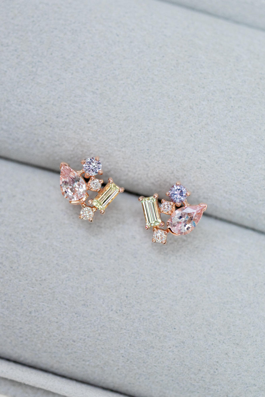 Petit coin de feu chaleureux total 1.10ct Sapphire & diamond 18K Rose Gold Stud Earrings
