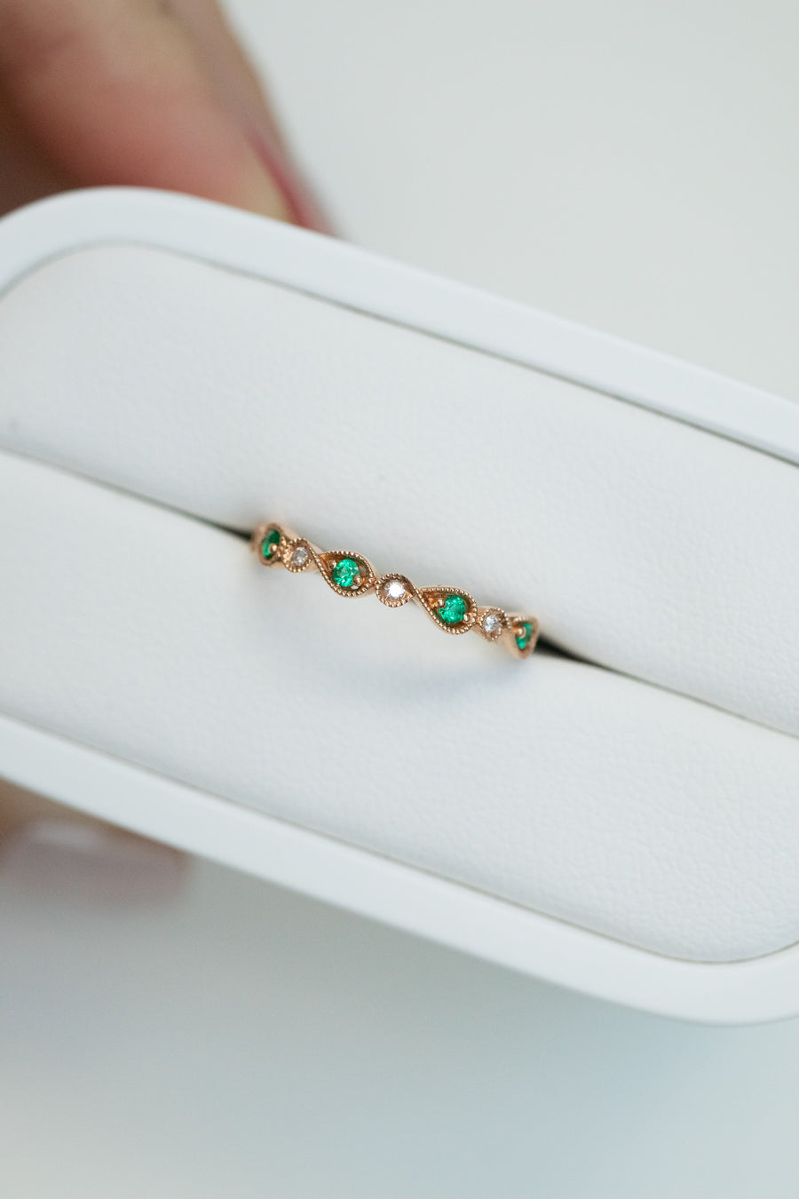 Flowing Round Emerald & Diamond 14/18K Gold Ring