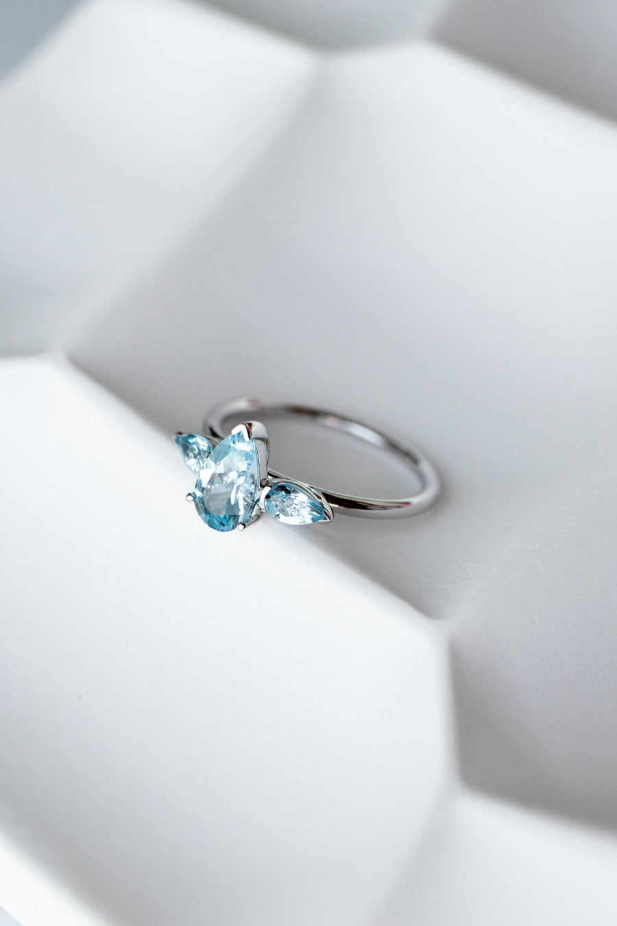 Three Stone Pear Shaped 0.72ct Aquamarine 18K White Gold Ring