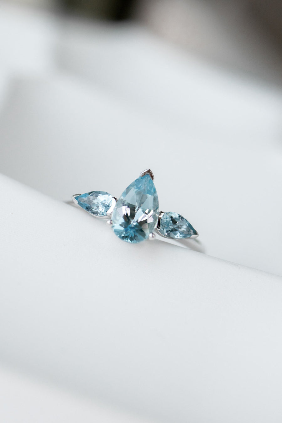 Three Stone Pear Shaped 0.72ct Aquamarine 18K White Gold Ring