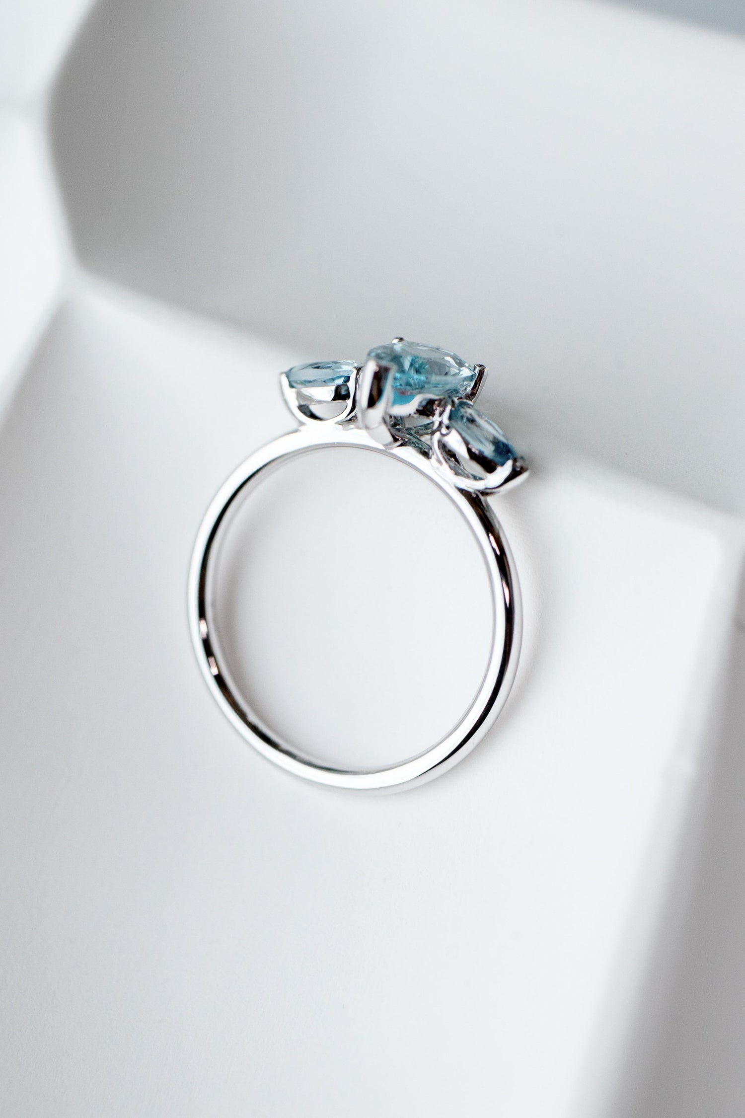 Three Stone Pear Shaped 0.72ct Aquamarine 18K White Gold Ring