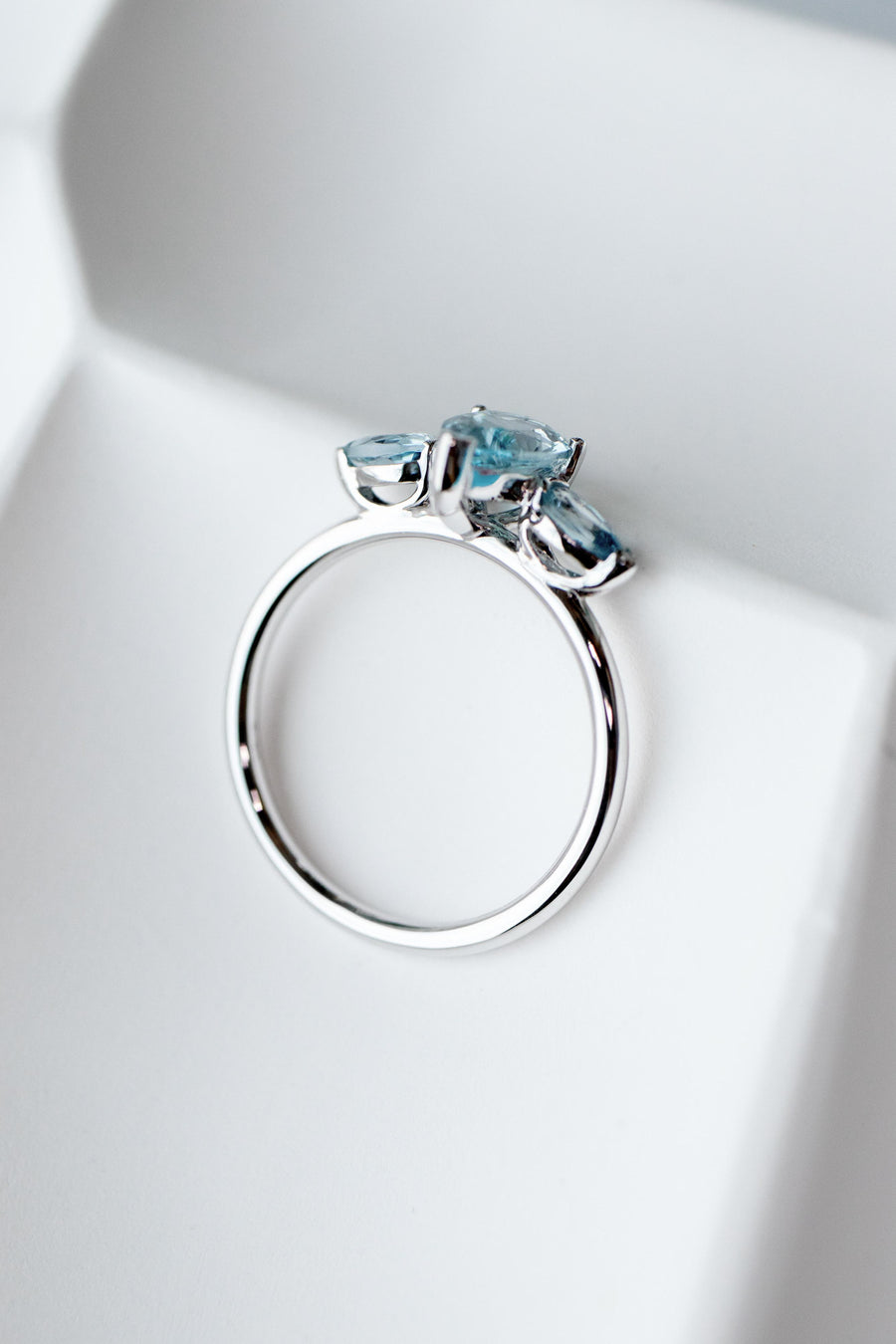 Three Stone Pear Shaped 0.72ct Aquamarine 18K White Gold Ring